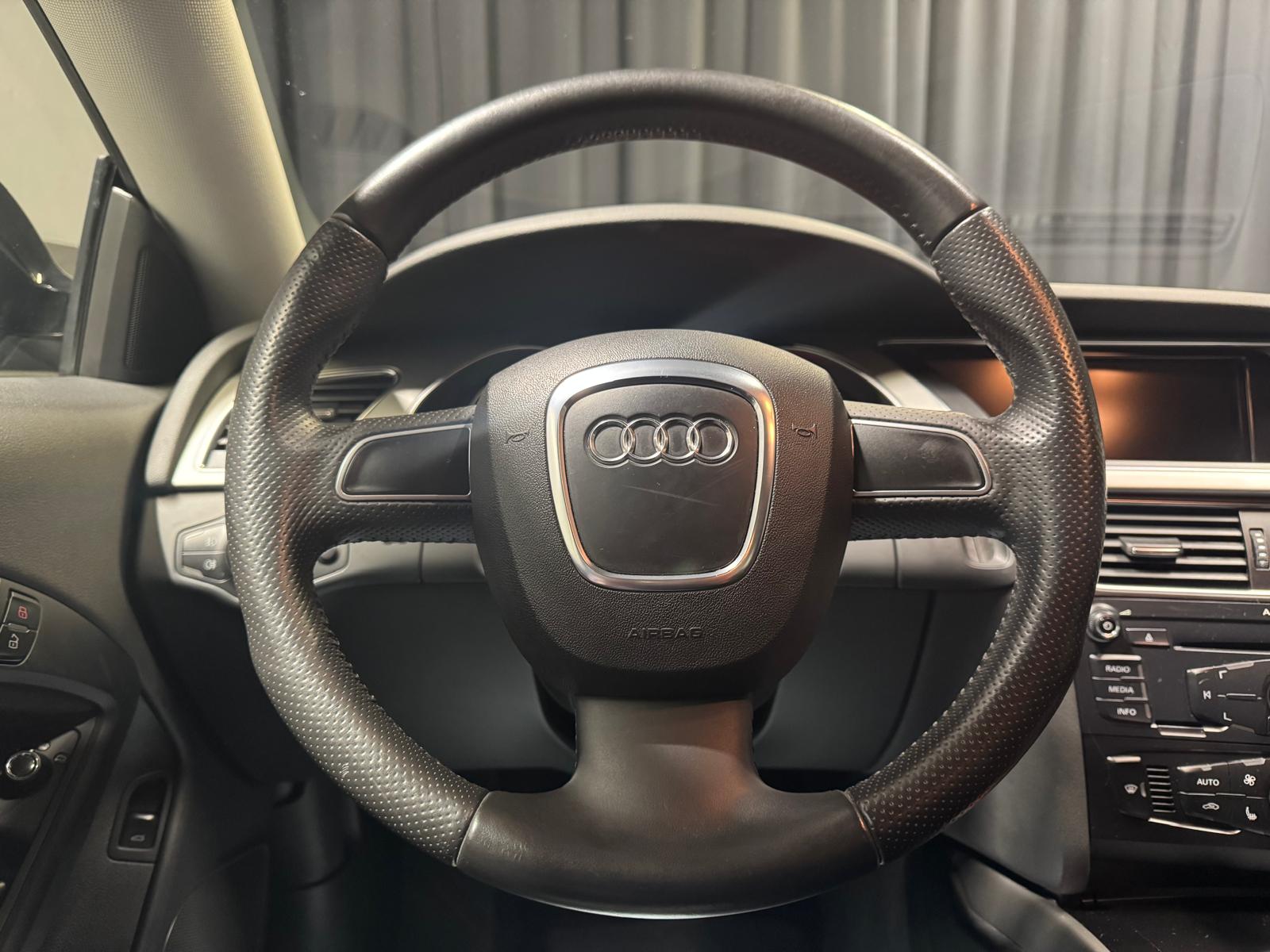 AUDI A5 Coupé 2.0 TFSI multitronic (64)-image-9