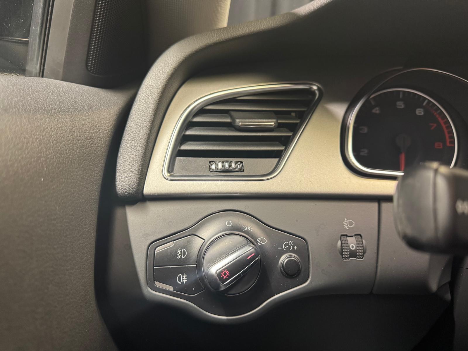 AUDI A5 Coupé 2.0 TFSI multitronic (64)-image-8