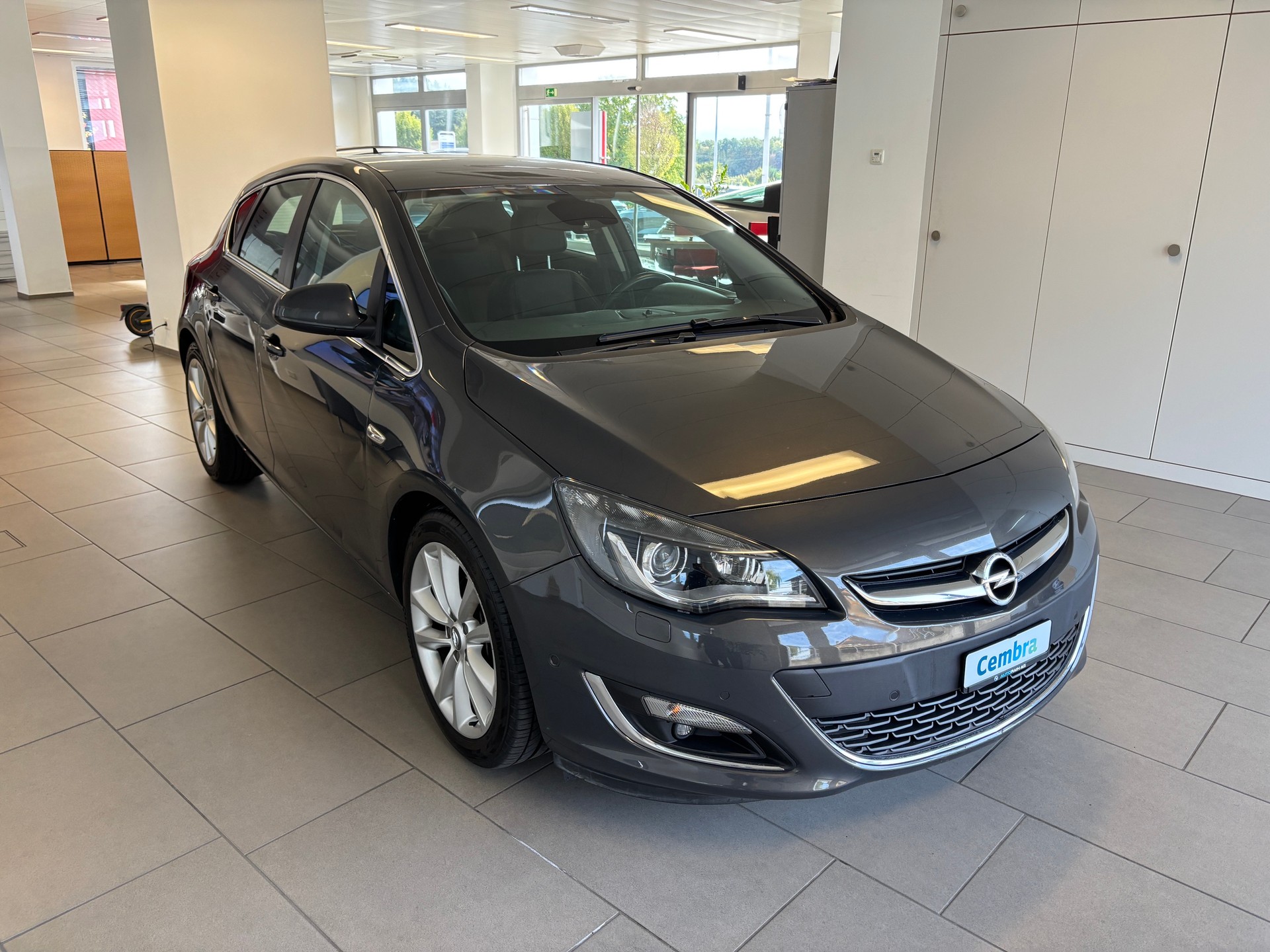 OPEL Astra 1.6i 16V Turbo Cosmo-showroom-element-1