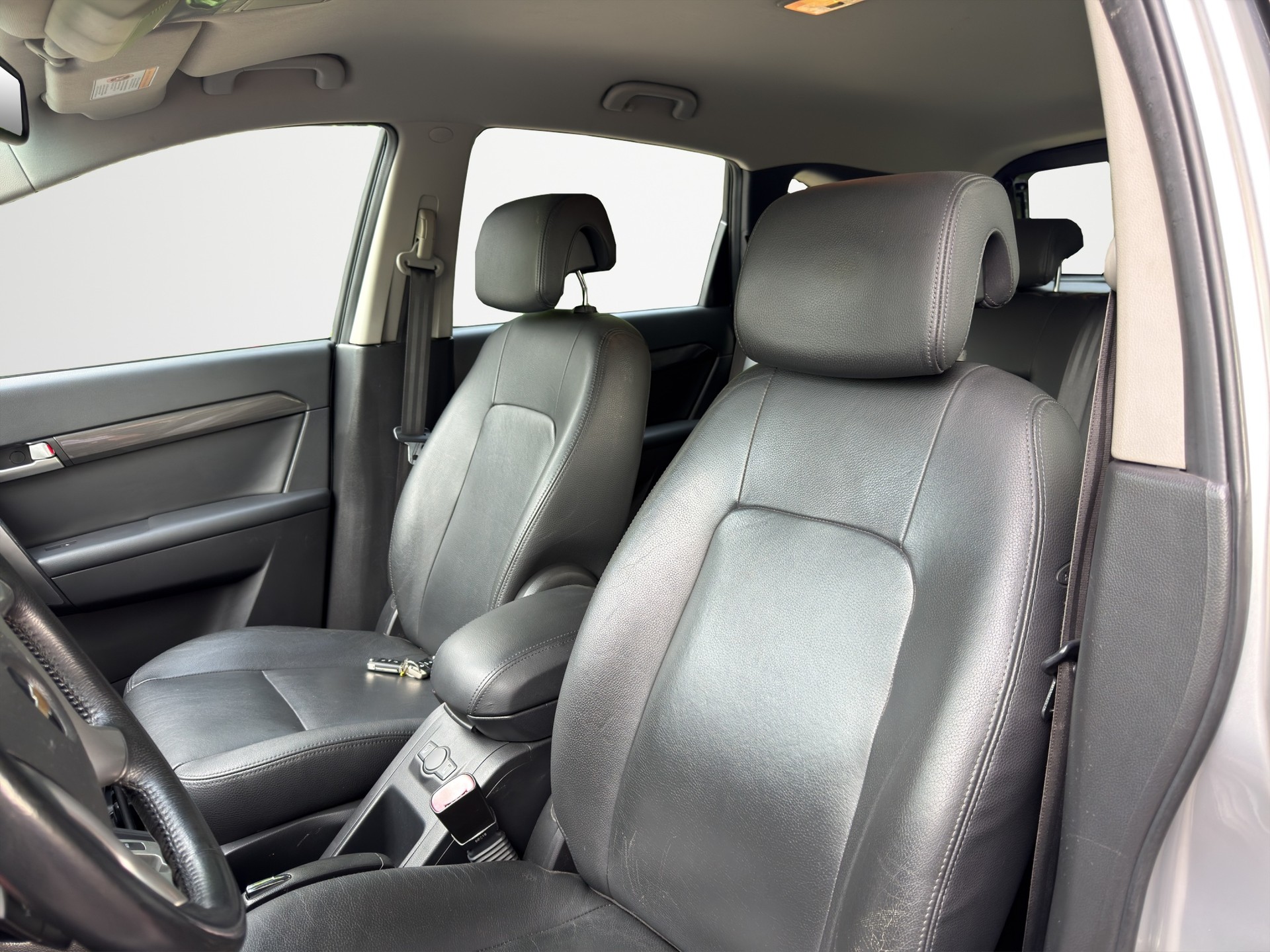 CHEVROLET Captiva 3.2 V6 LT Executive 4WD Automatic-image-11