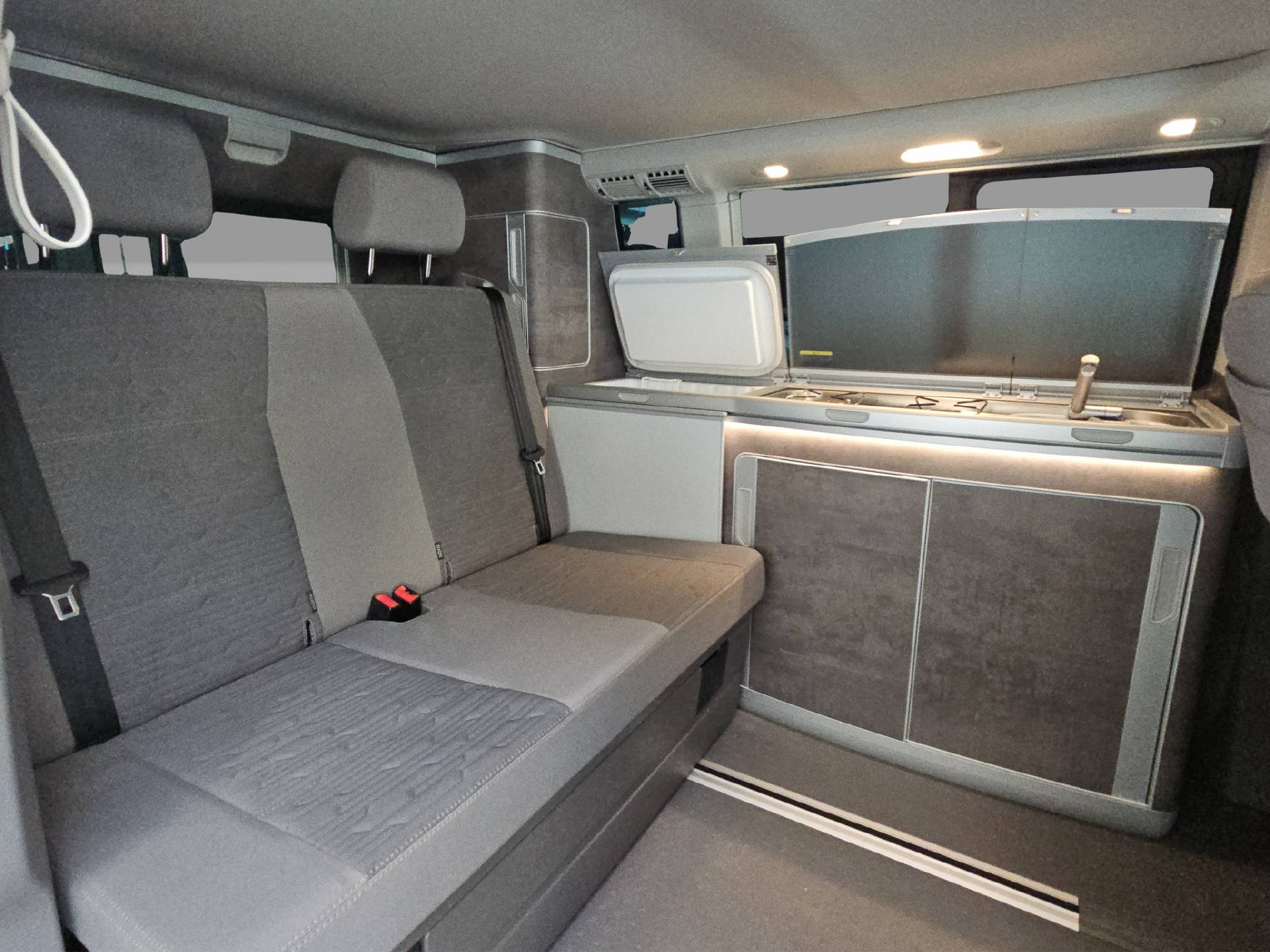 VW T6.1 California 3000 2.0 TDI 204 Ocean Edition Liberty DSG 4m-image-14