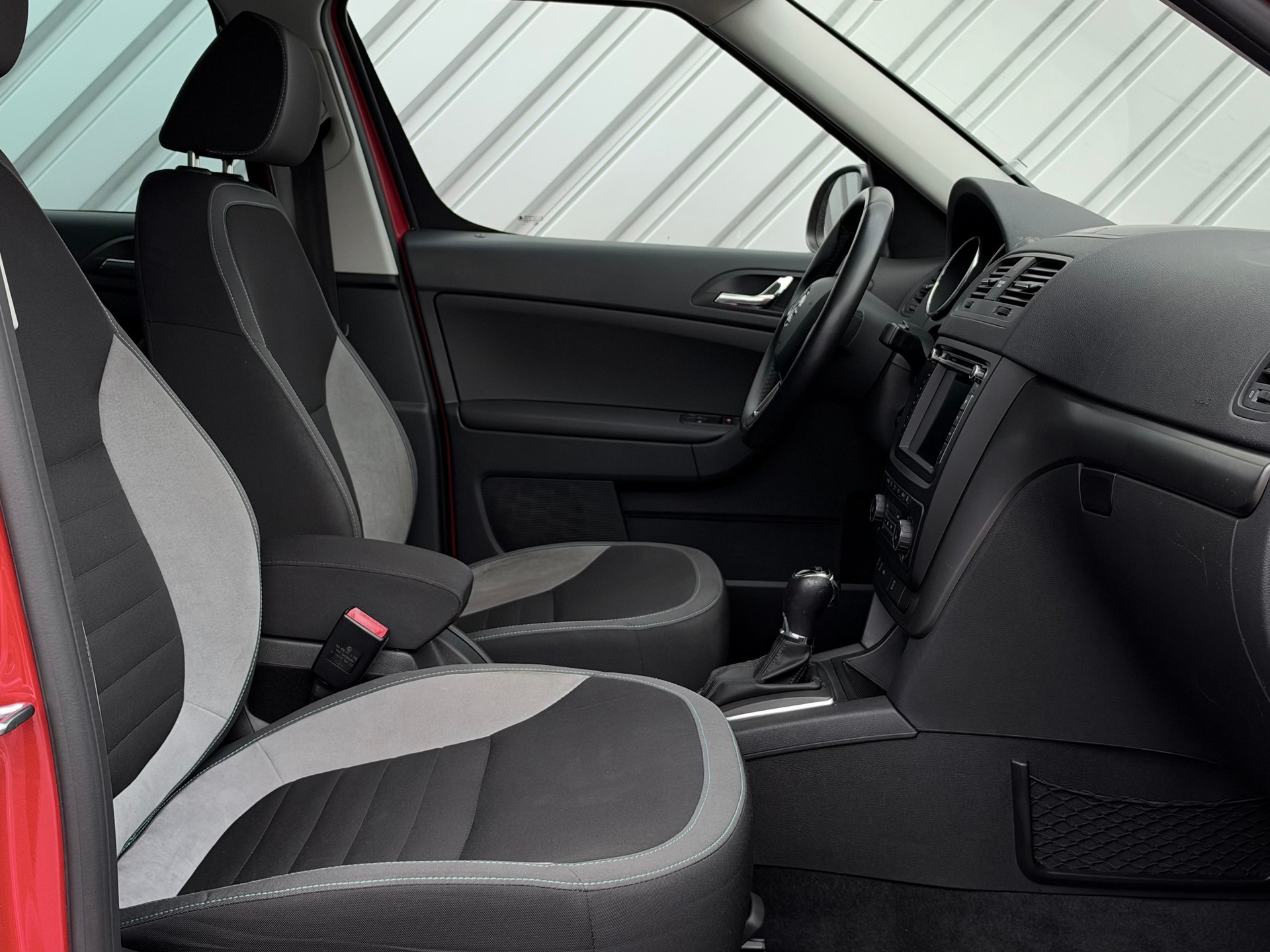 SKODA Yeti 1.4 TSI Ambition 4x2 DSG-image-5