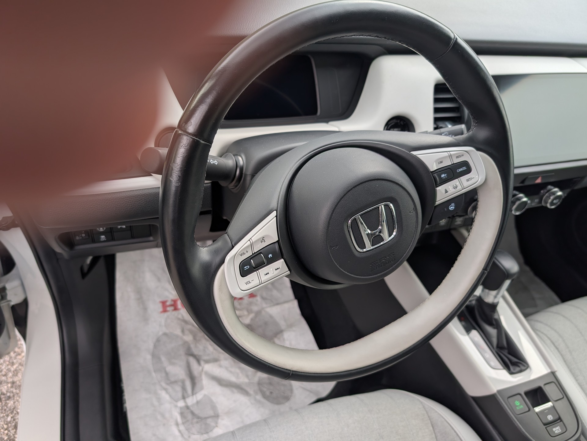 HONDA Jazz 1.5i-MMD Executive E-CVT-image-6