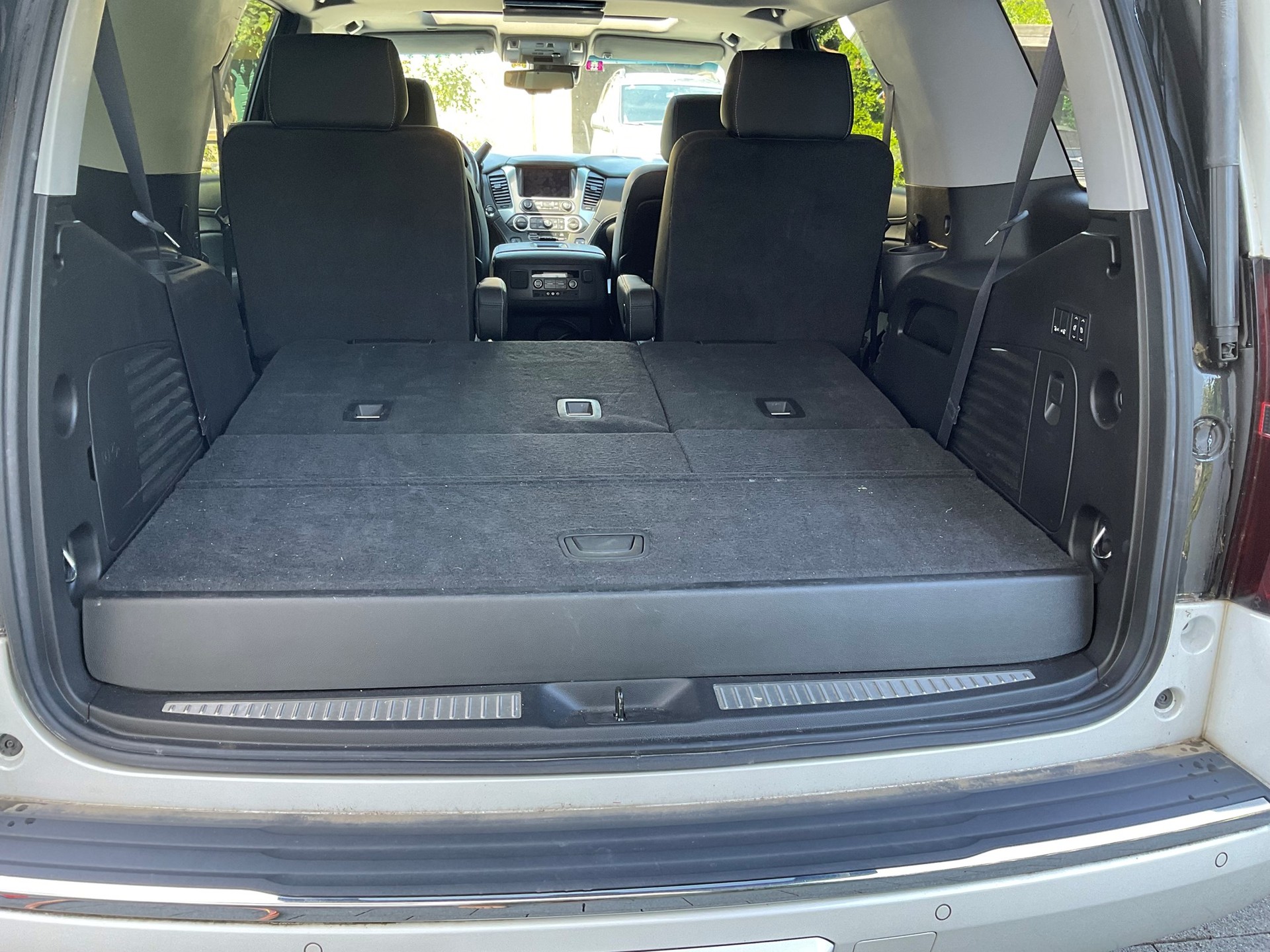 CHEVROLET TAHOE LTZ-image-4