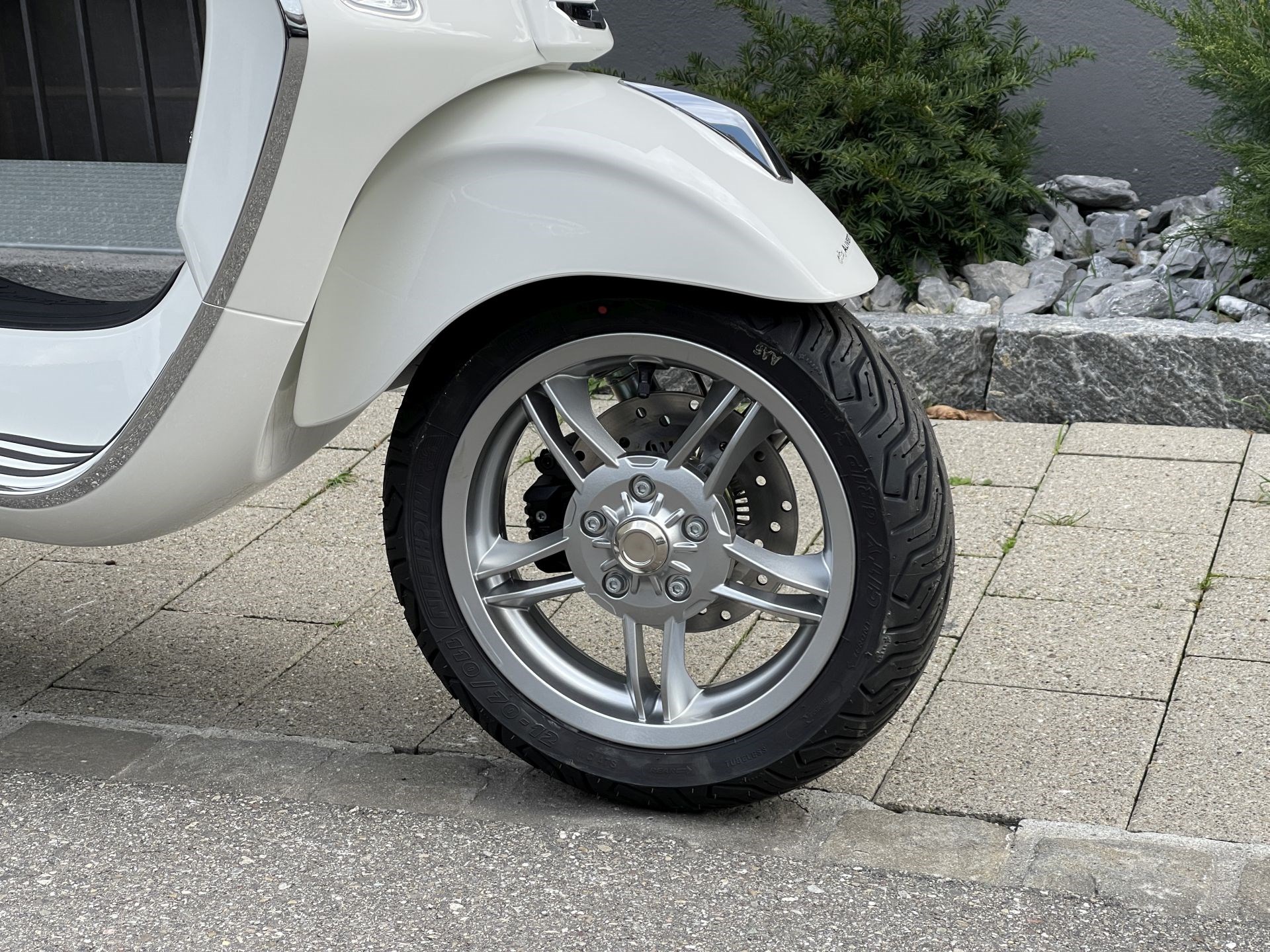 PIAGGIO Vespa Primavera 125 ABS E5+-image-8