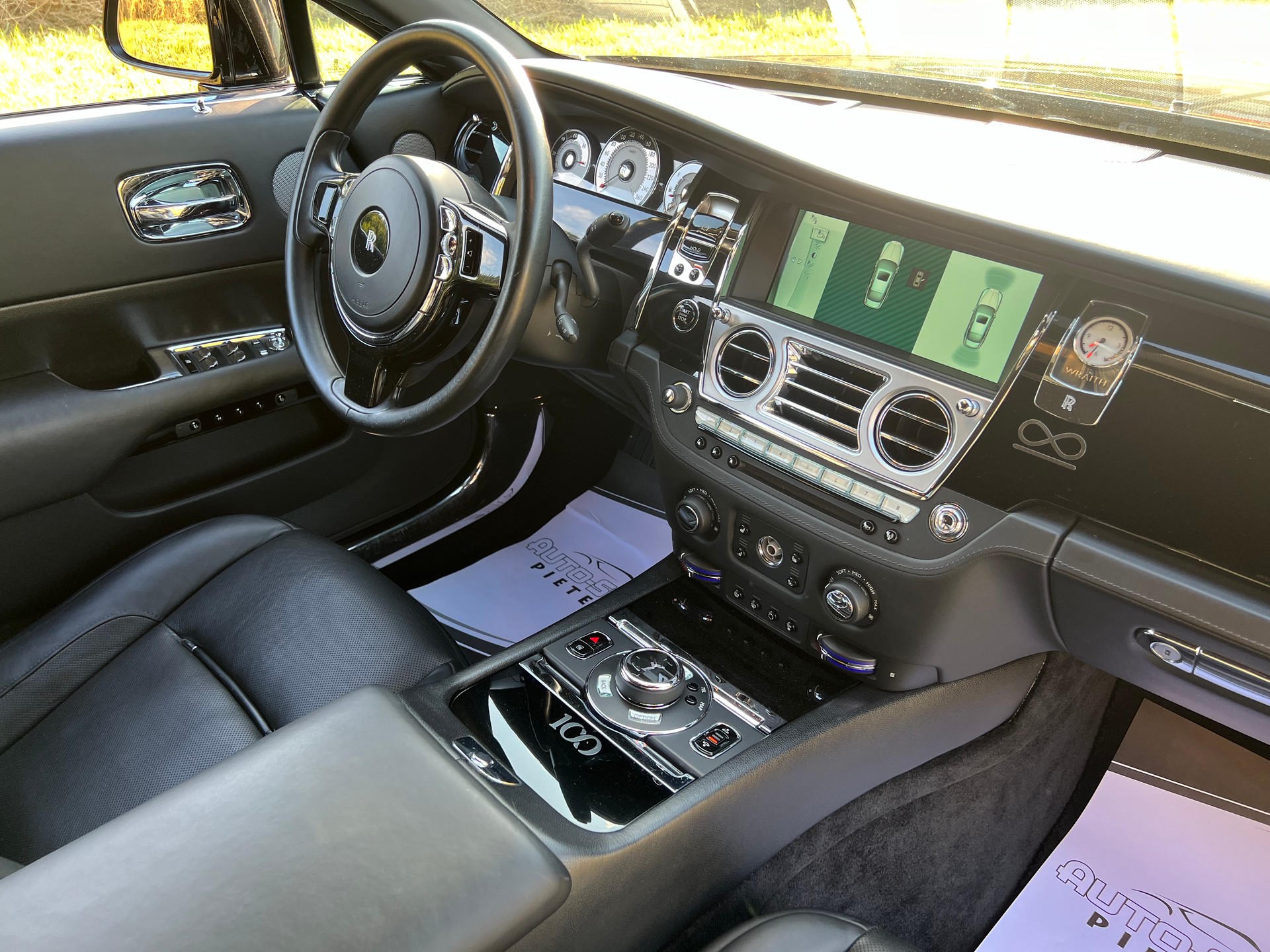 ROLLS-ROYCE "BLACK IS BEAUTY" WRAITH COUPE 6.6 V12 "BLACK BADGE OPTIC" CH WAGEN. AB MFK + AB SERVICE. MIT 632 PS.-image-14