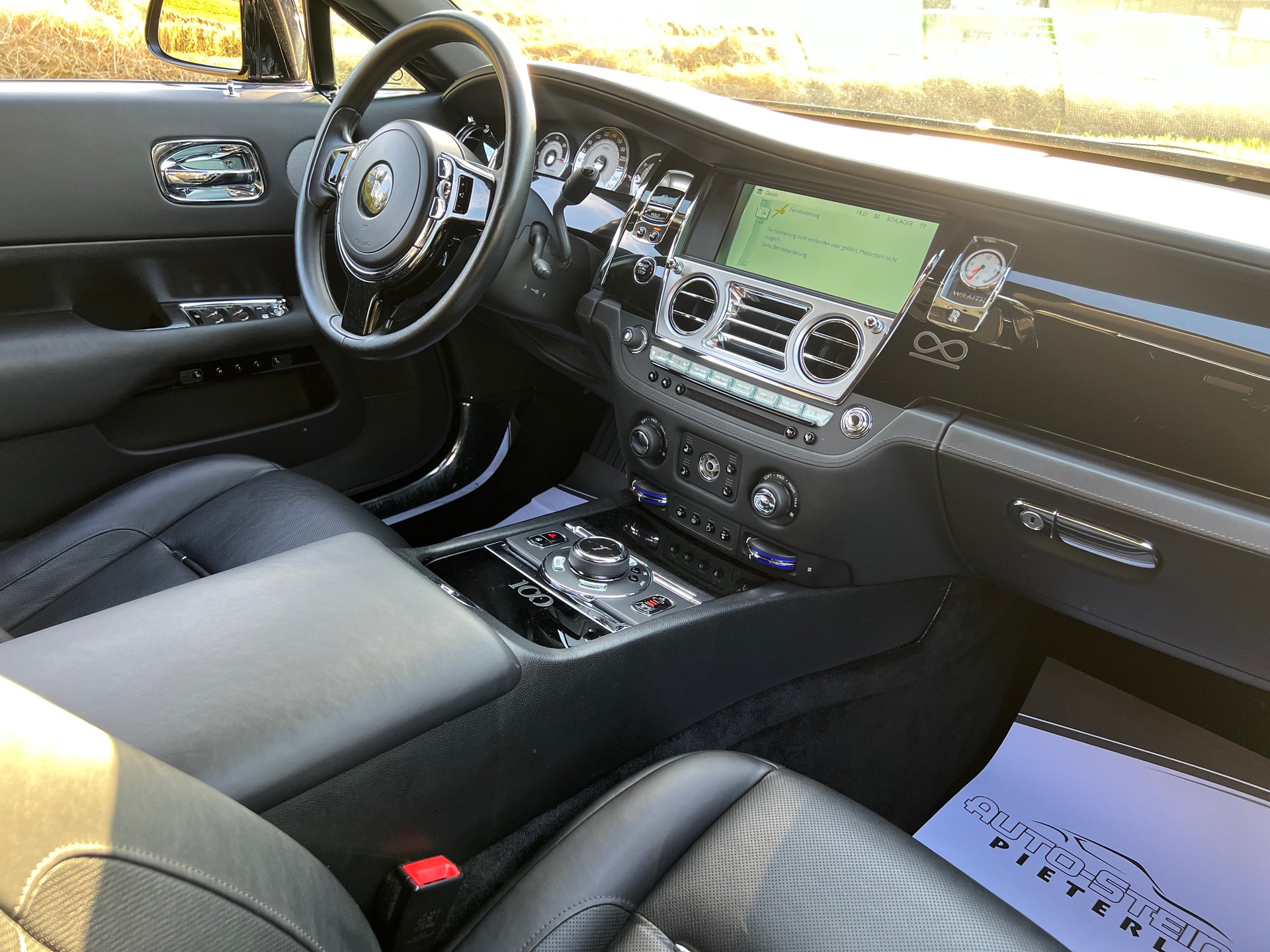 ROLLS-ROYCE "BLACK IS BEAUTY" WRAITH COUPE 6.6 V12 "BLACK BADGE OPTIC" CH WAGEN. AB MFK + AB SERVICE. MIT 632 PS.-image-21