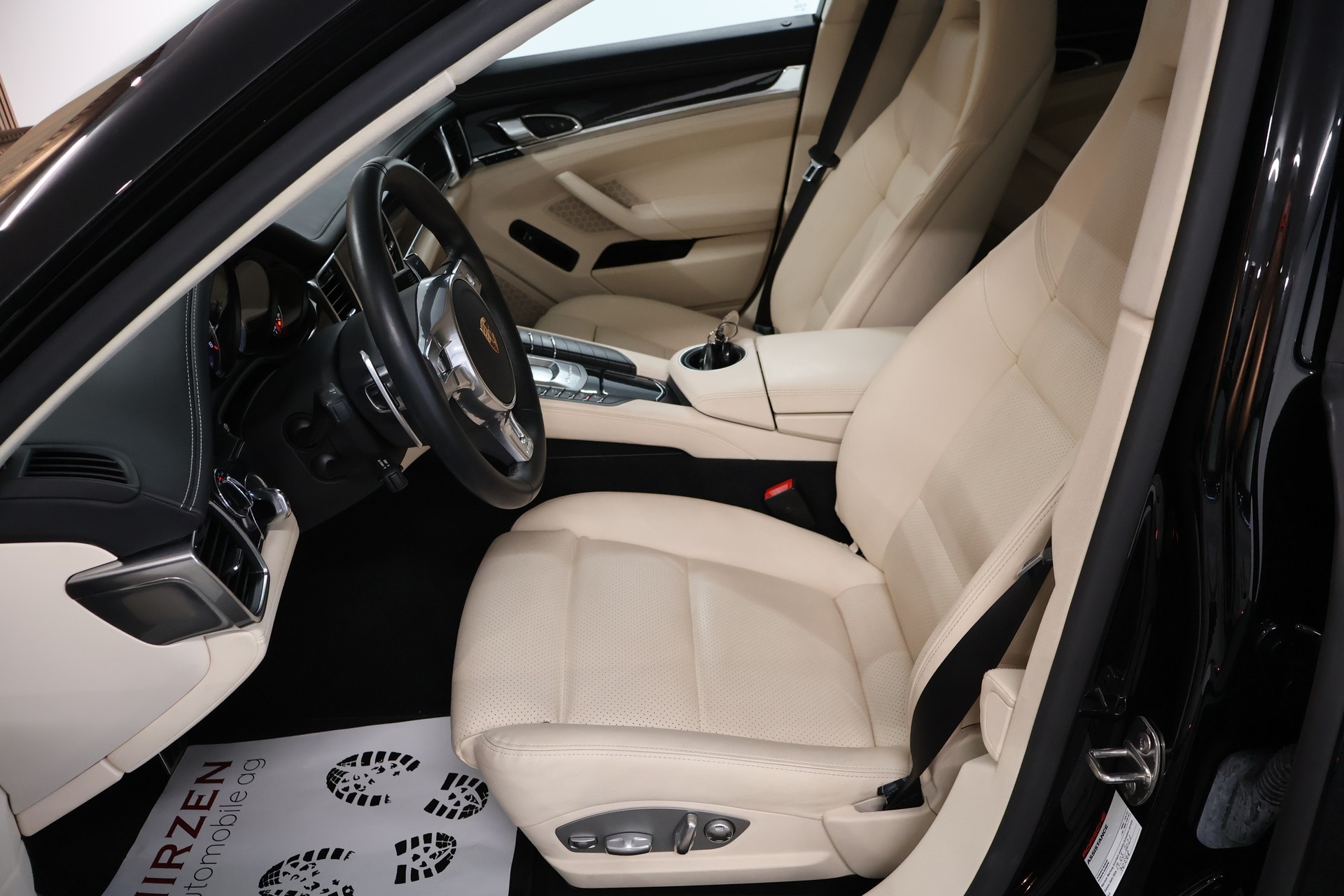 PORSCHE Panamera Turbo 4.8 PDK-image-9