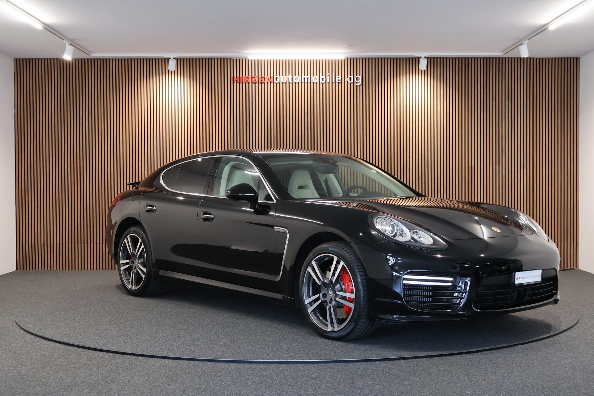 PORSCHE Panamera Turbo 4.8 PDK-image-6