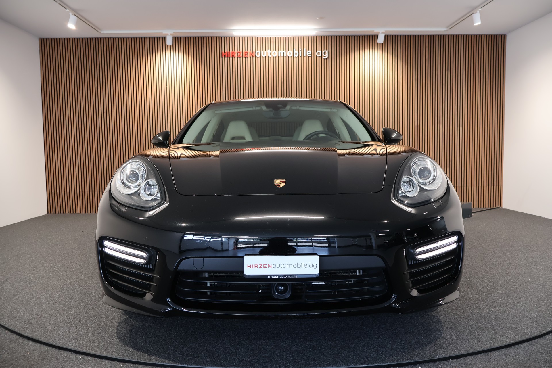 PORSCHE Panamera Turbo 4.8 PDK-image-30