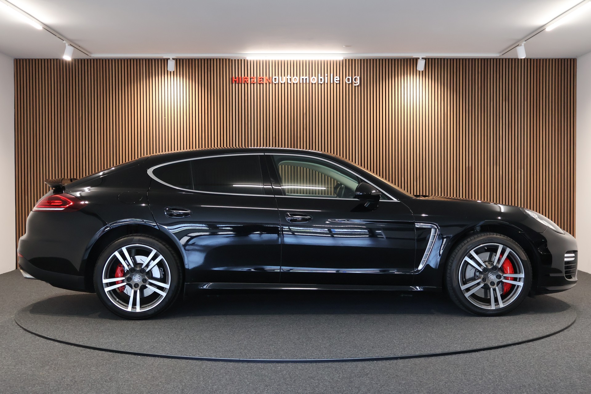 PORSCHE Panamera Turbo 4.8 PDK-image-5