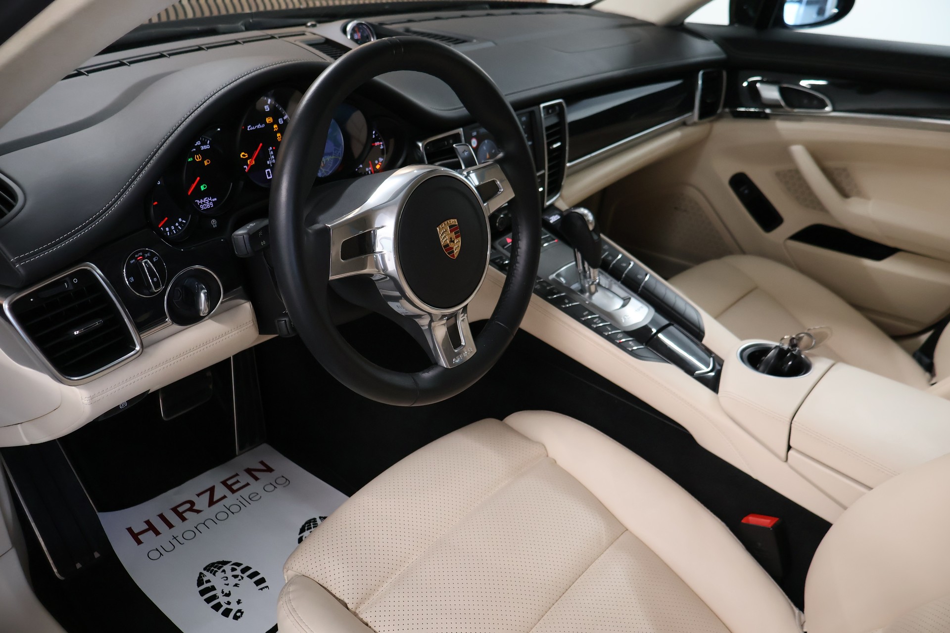 PORSCHE Panamera Turbo 4.8 PDK-image-8