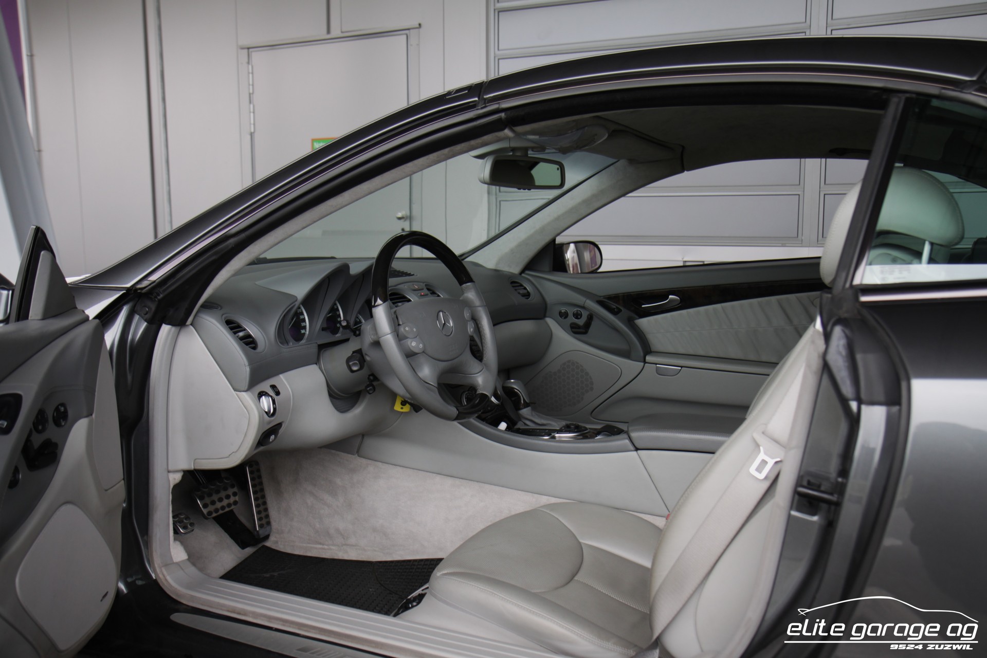 MERCEDES-BENZ SL 600 Automatic 612 PS-image-13