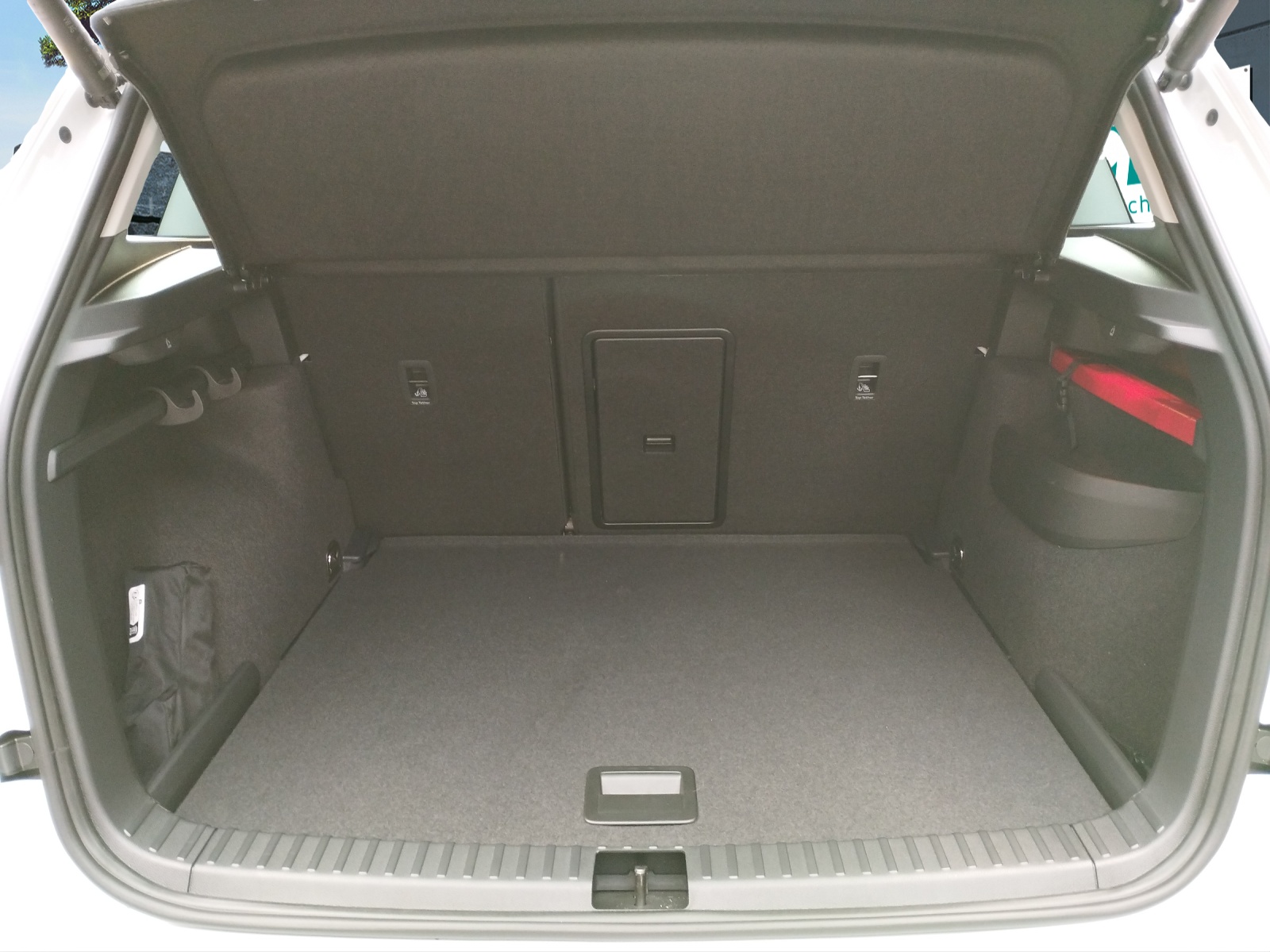 SKODA Karoq 2.0 TDI CR Selection 4x4 DSG-image-5