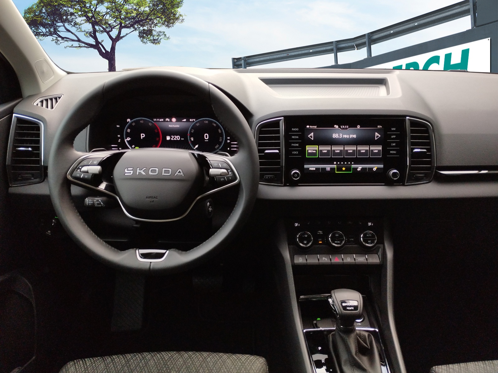 SKODA Karoq 2.0 TDI CR Selection 4x4 DSG-image-8