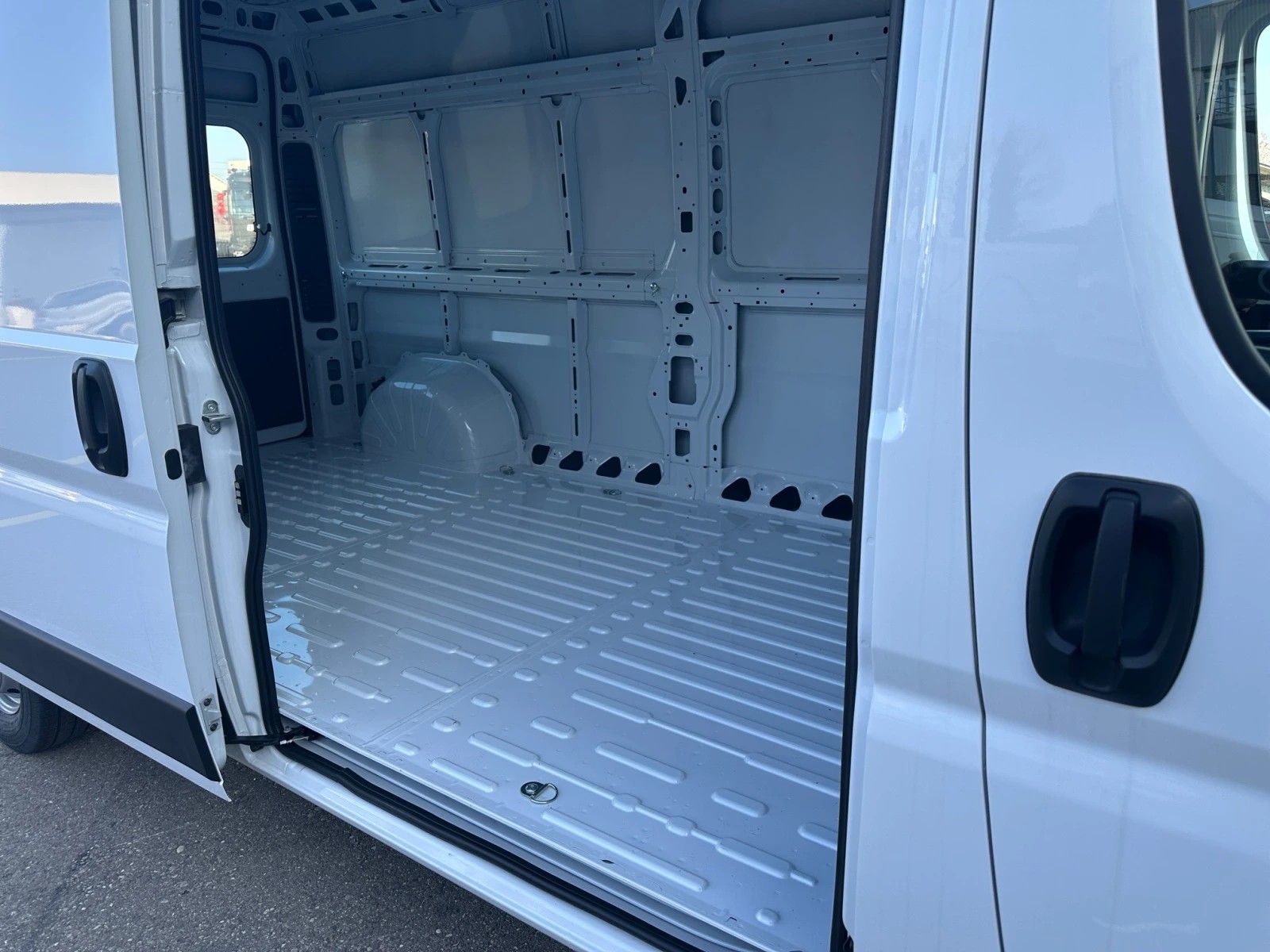 CITROEN Jumper 33 2.2 BlueHDi 140 L3H2-image-5