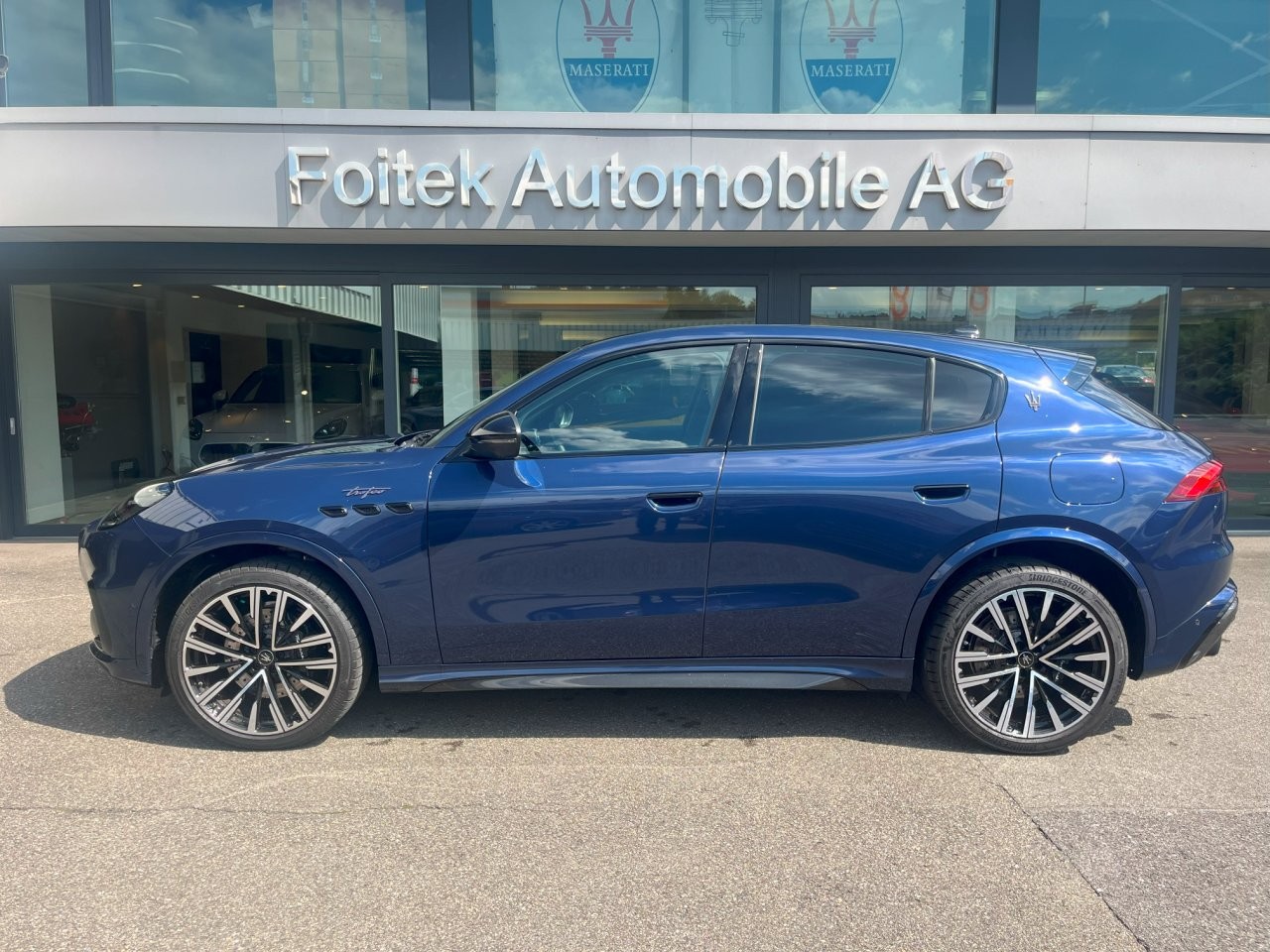 MASERATI Grecale 3.0 Trofeo-showroom-element-1