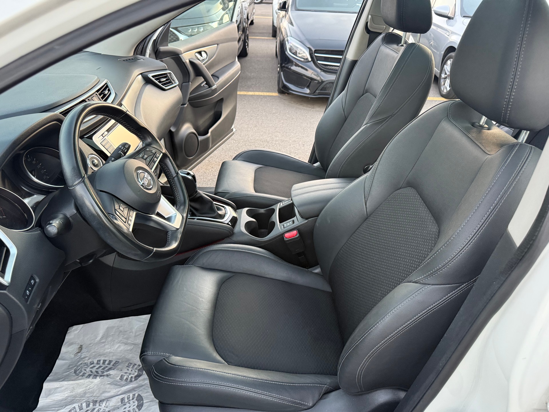 NISSAN Qashqai 1.7 dCi tekna Xtronic ALL-MODE 4x4-image-18