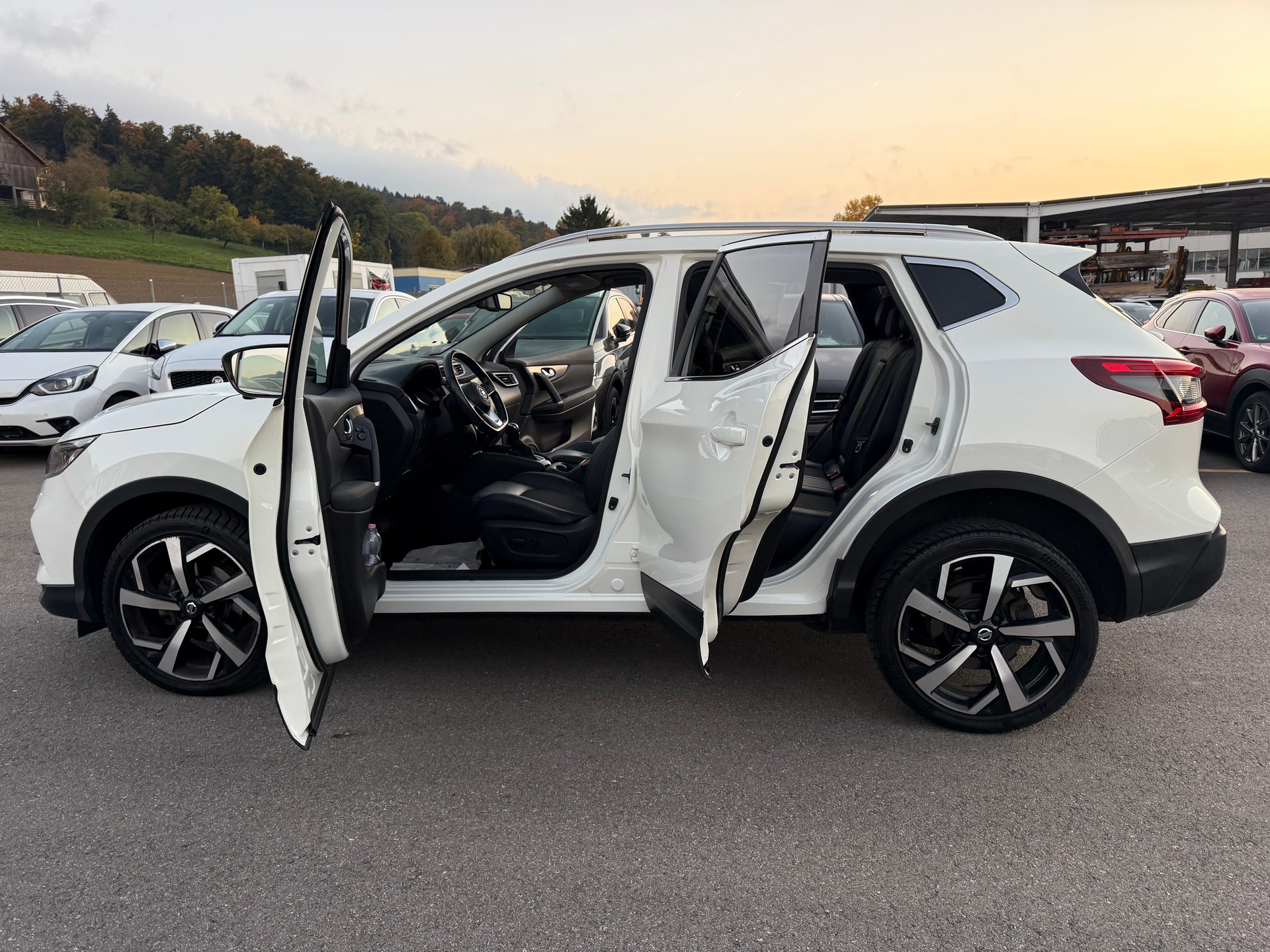 NISSAN Qashqai 1.7 dCi tekna Xtronic ALL-MODE 4x4-image-17