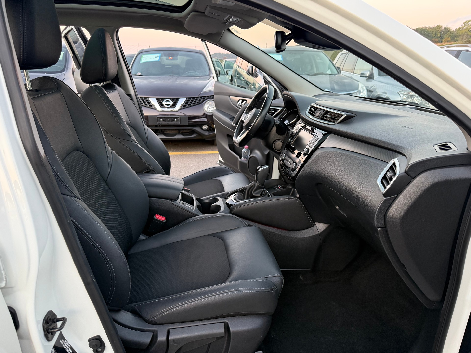 NISSAN Qashqai 1.7 dCi tekna Xtronic ALL-MODE 4x4-image-23