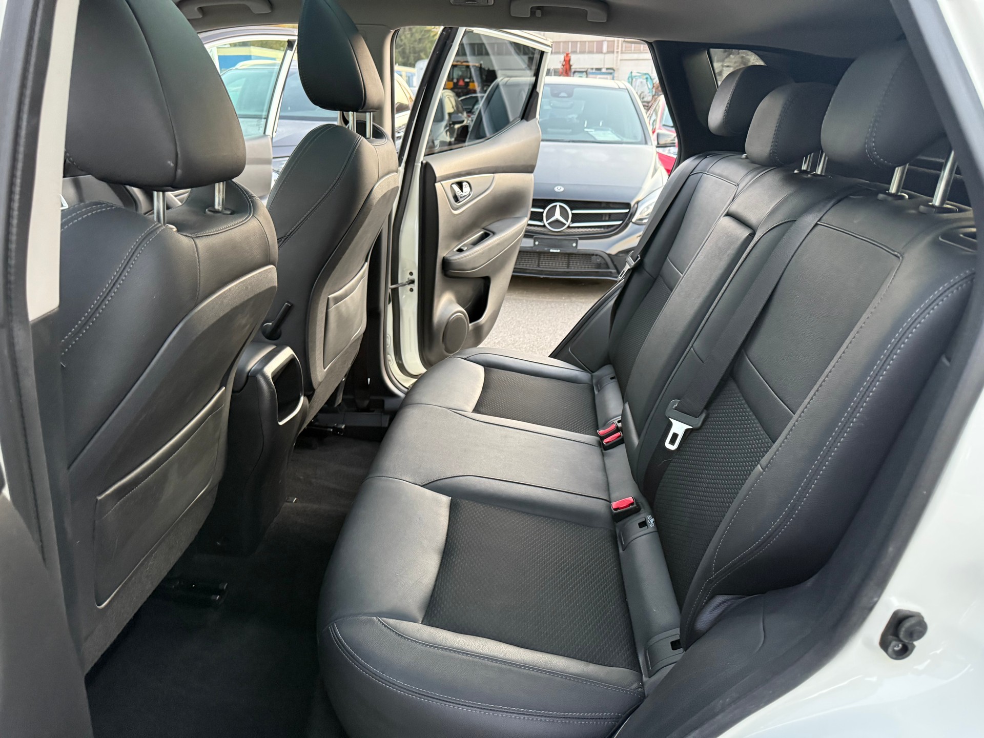 NISSAN Qashqai 1.7 dCi tekna Xtronic ALL-MODE 4x4-image-19