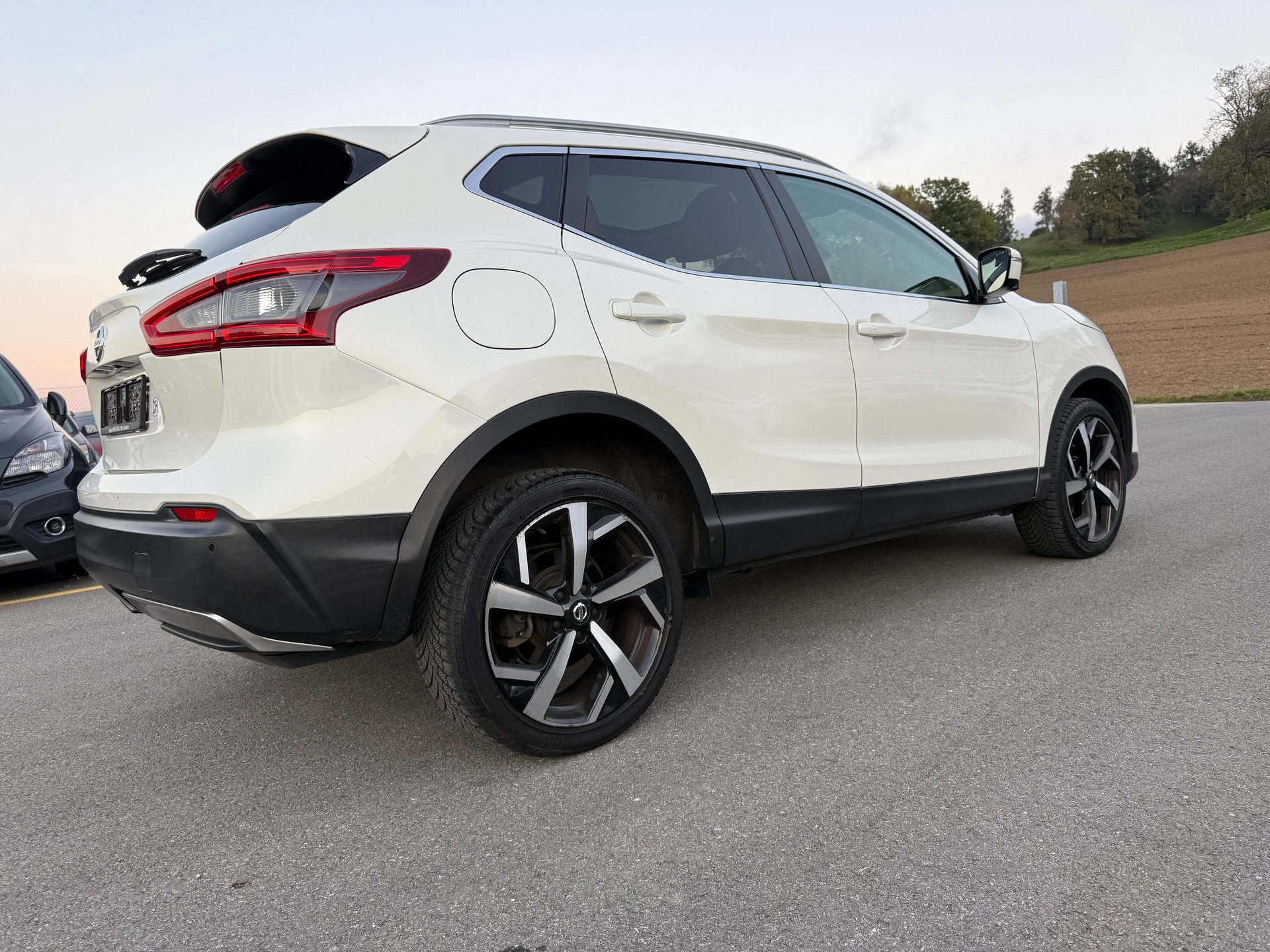 NISSAN Qashqai 1.7 dCi tekna Xtronic ALL-MODE 4x4-image-8