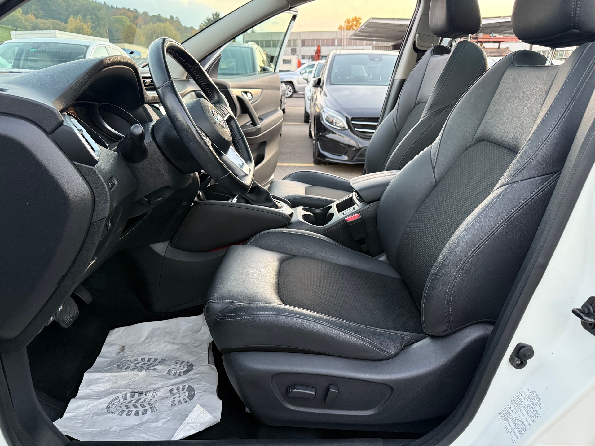 NISSAN Qashqai 1.7 dCi tekna Xtronic ALL-MODE 4x4-image-31