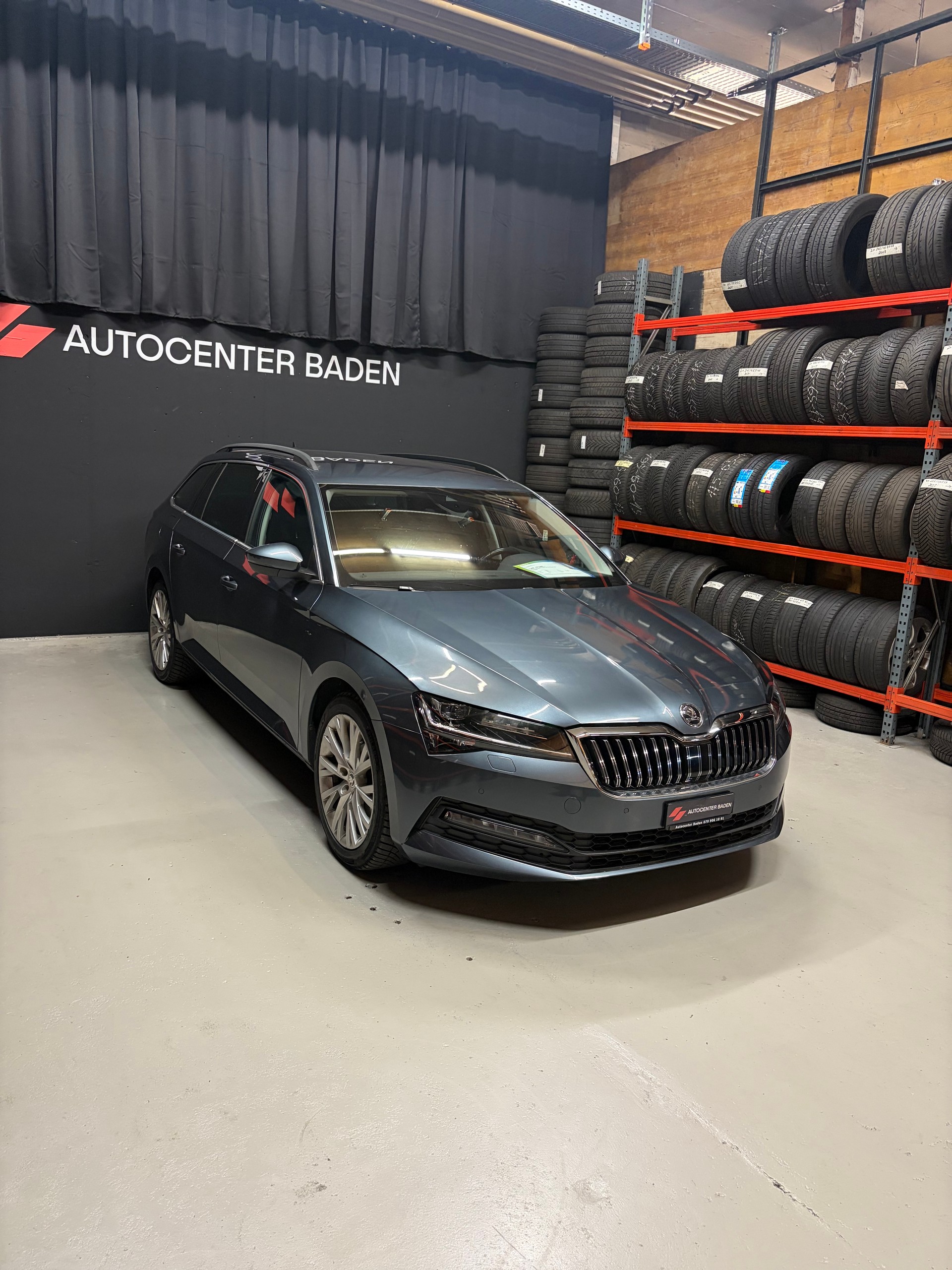 SKODA Superb Combi 2.0 TDi SportLine 4x4 DSG-showroom-element-3