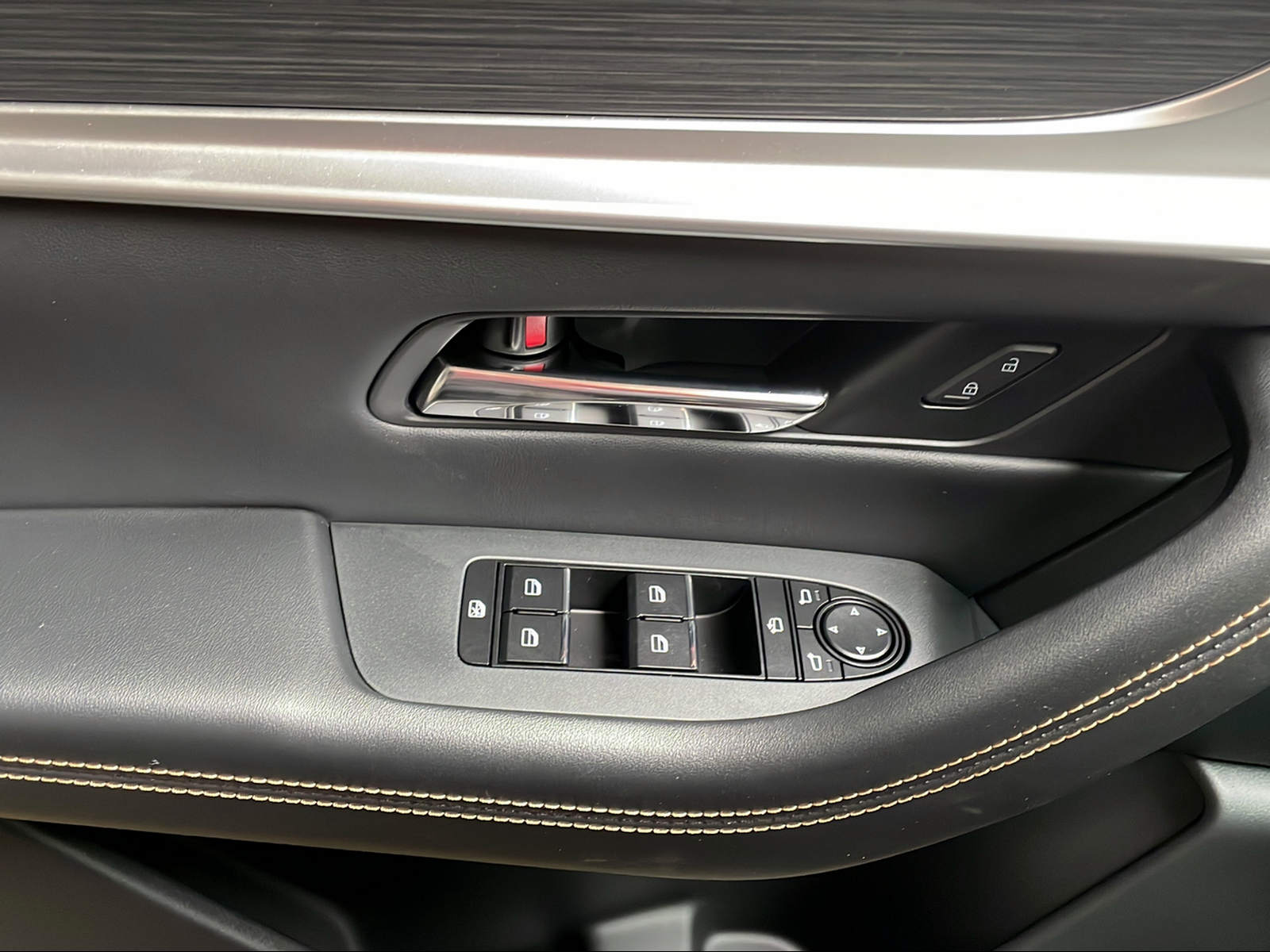MAZDA CX-80 2.5 PHEV Homura Plus-image-9