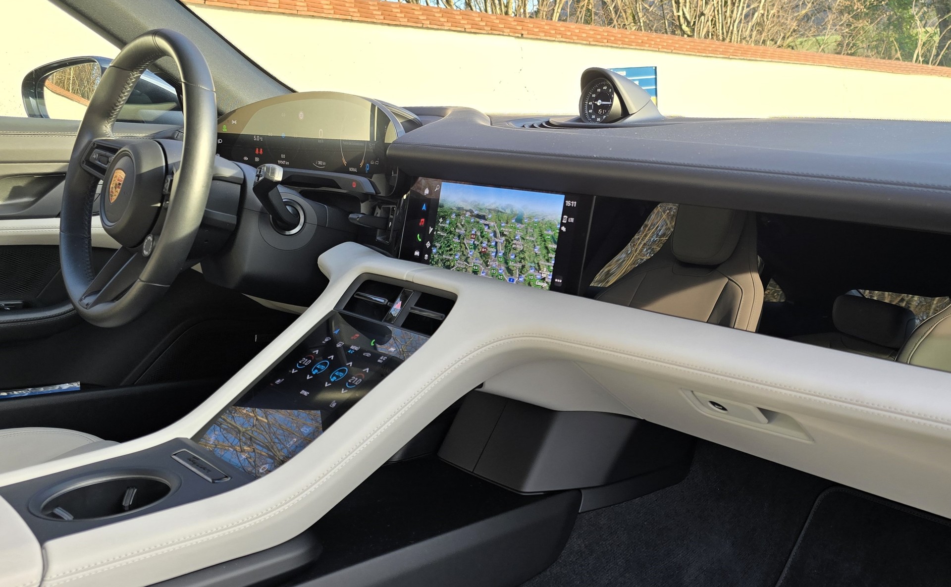 PORSCHE Taycan 4S 93.4 kWh-image-11