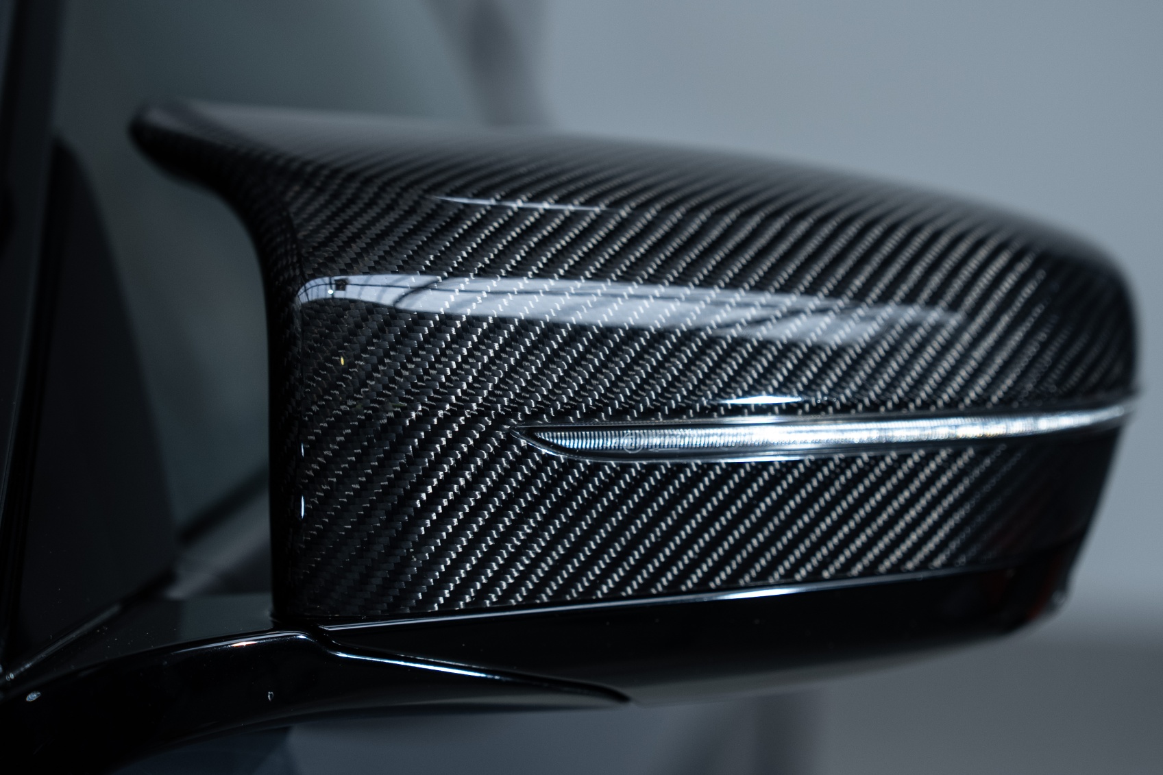 BMW M8 Competition xDrive Coupé-image-23