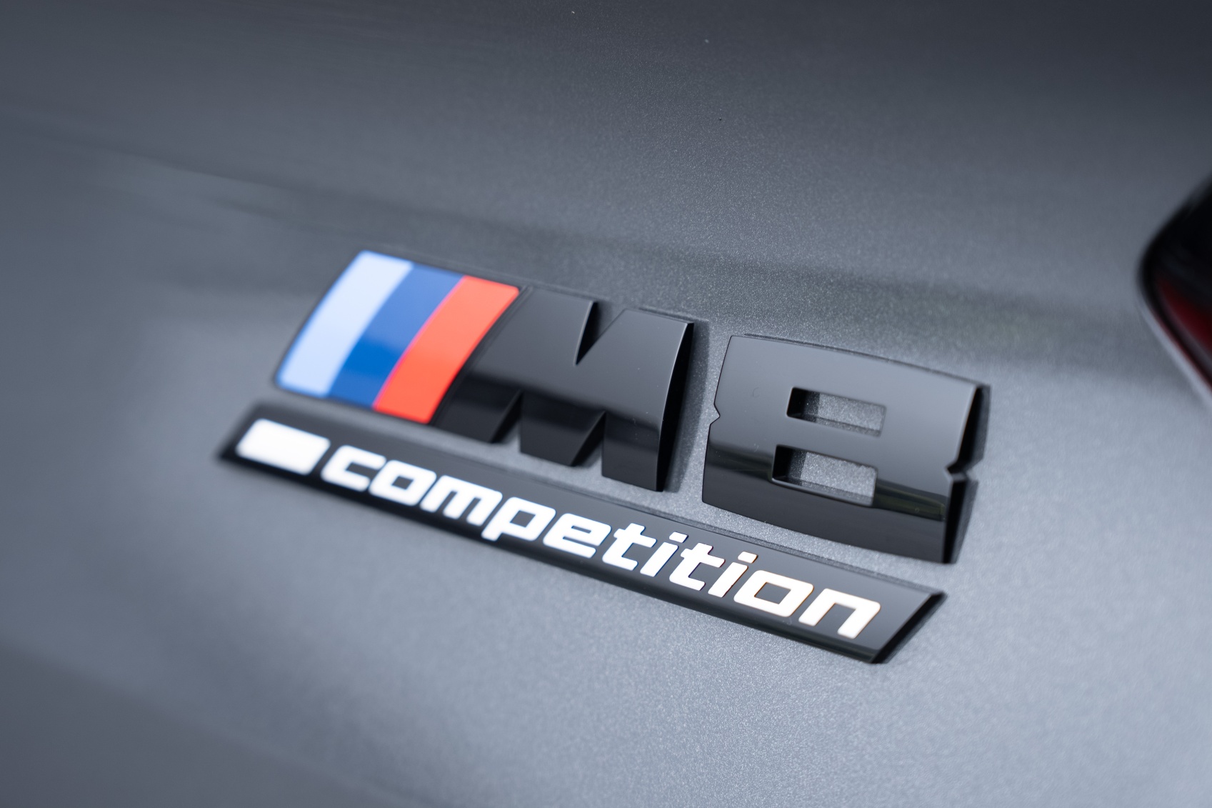 BMW M8 Competition xDrive Coupé-image-15