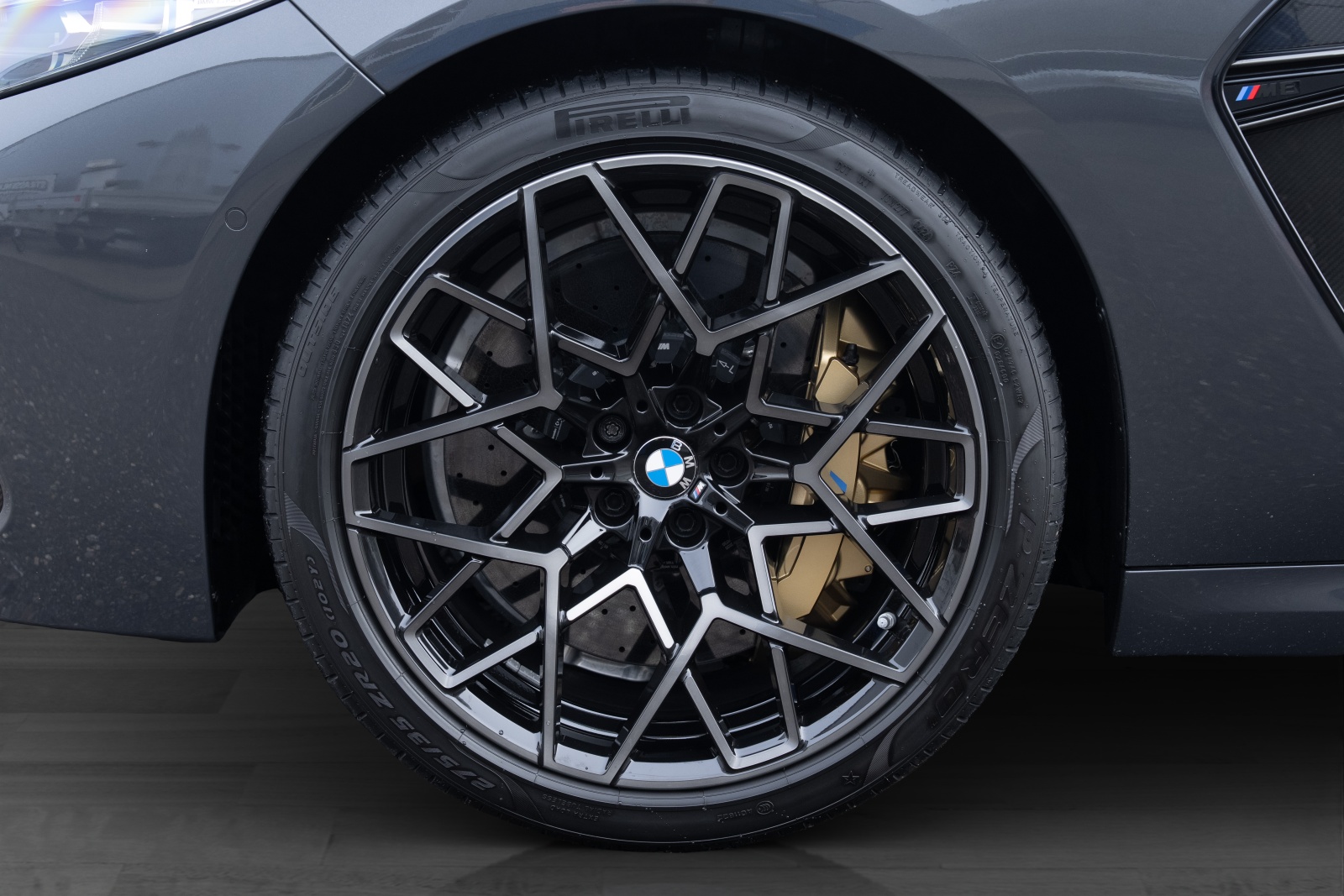 BMW M8 Competition xDrive Coupé-image-10