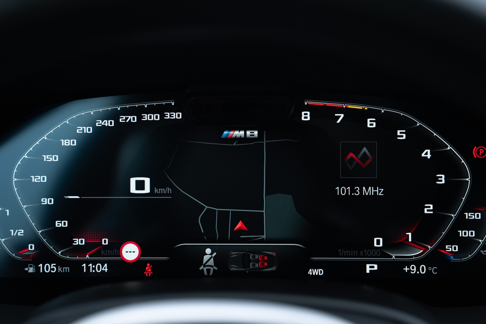 BMW M8 Competition xDrive Coupé-image-16