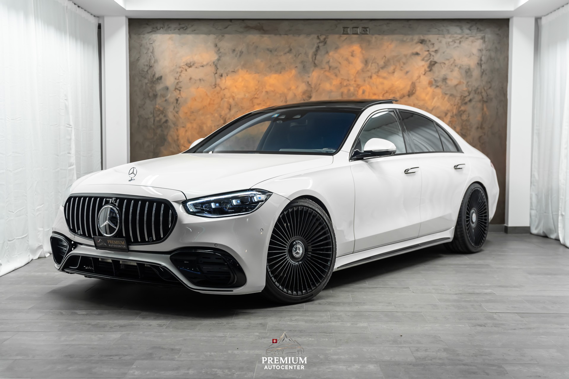 MERCEDES-BENZ S 500 4Matic (S63 AMG) *Fond-Entertainment*Burmester-4D*Massage*