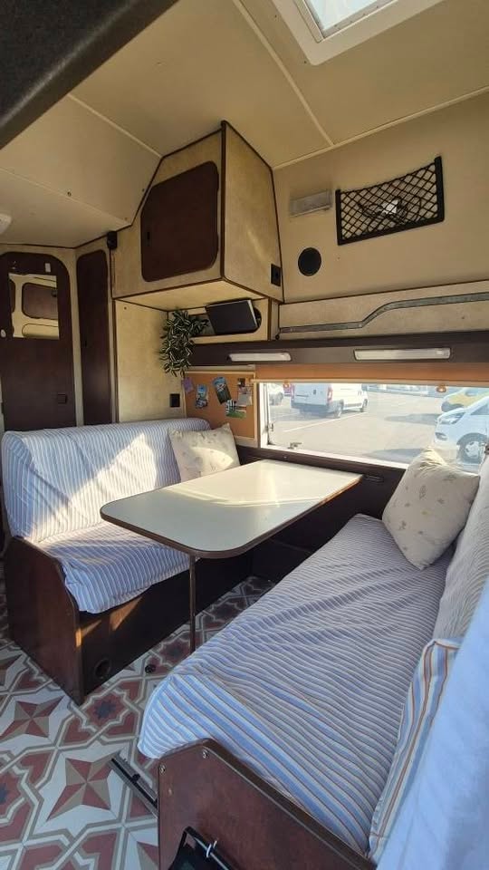 VW Westfalia LT28-image-5