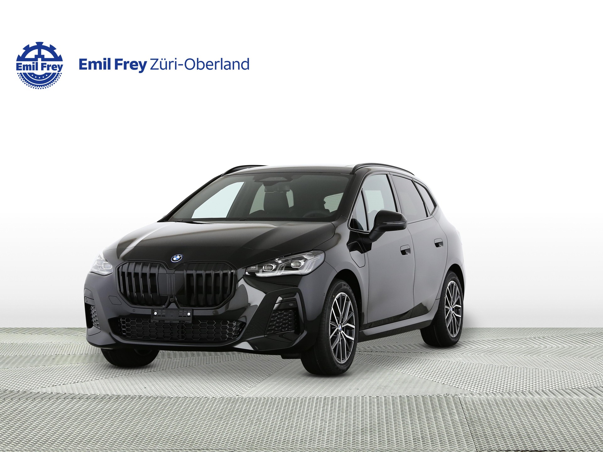 BMW 230e xDrive paddles Active Tourer