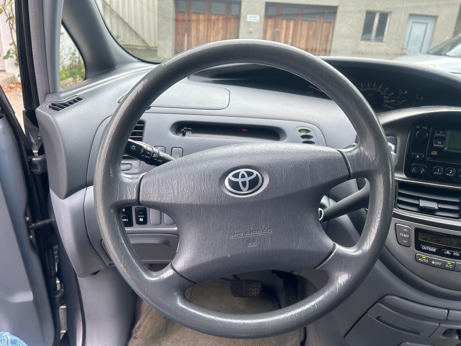 TOYOTA Previa 2.4 Linea Luna-image-8