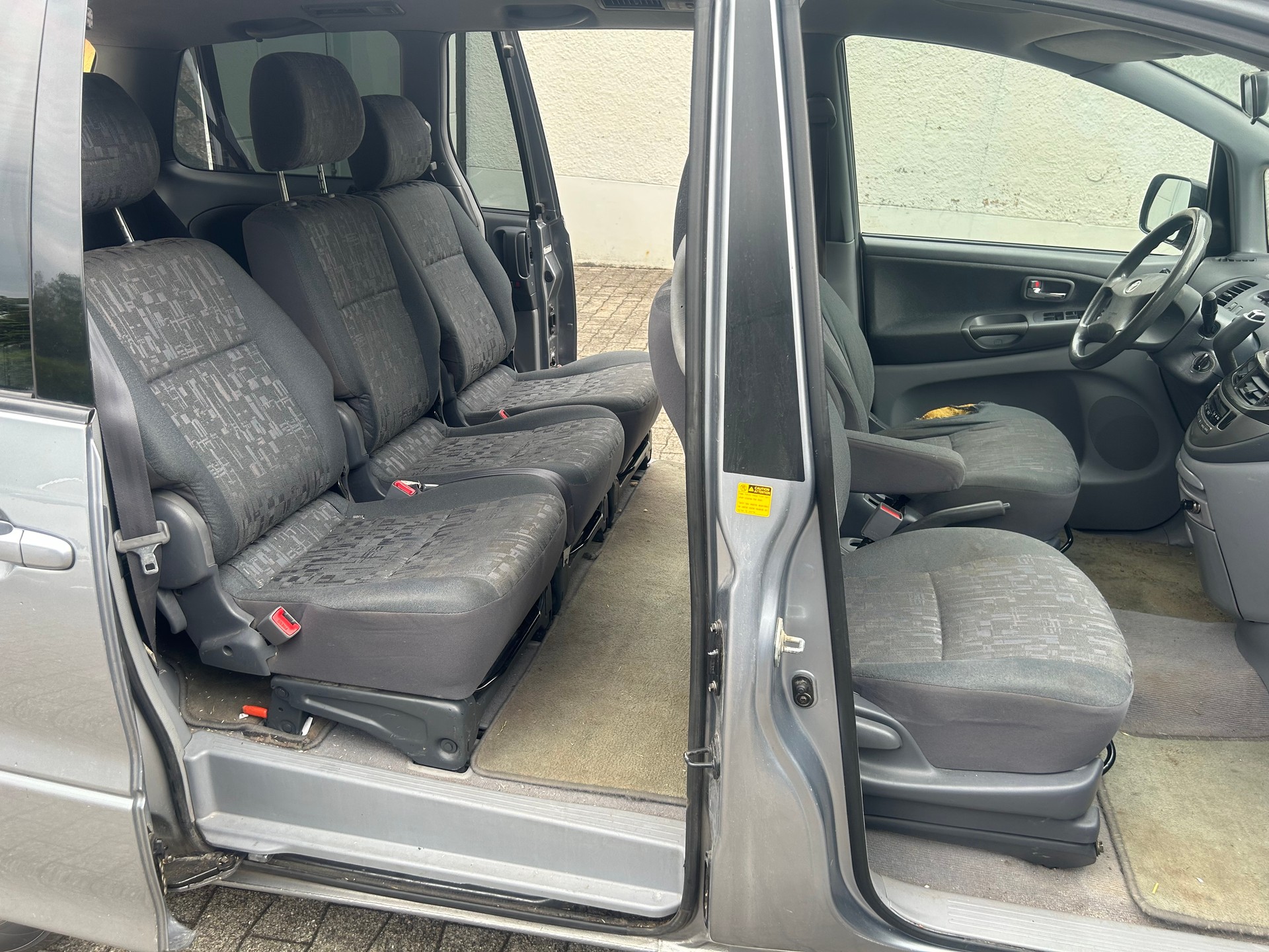 TOYOTA Previa 2.4 Linea Luna-image-11