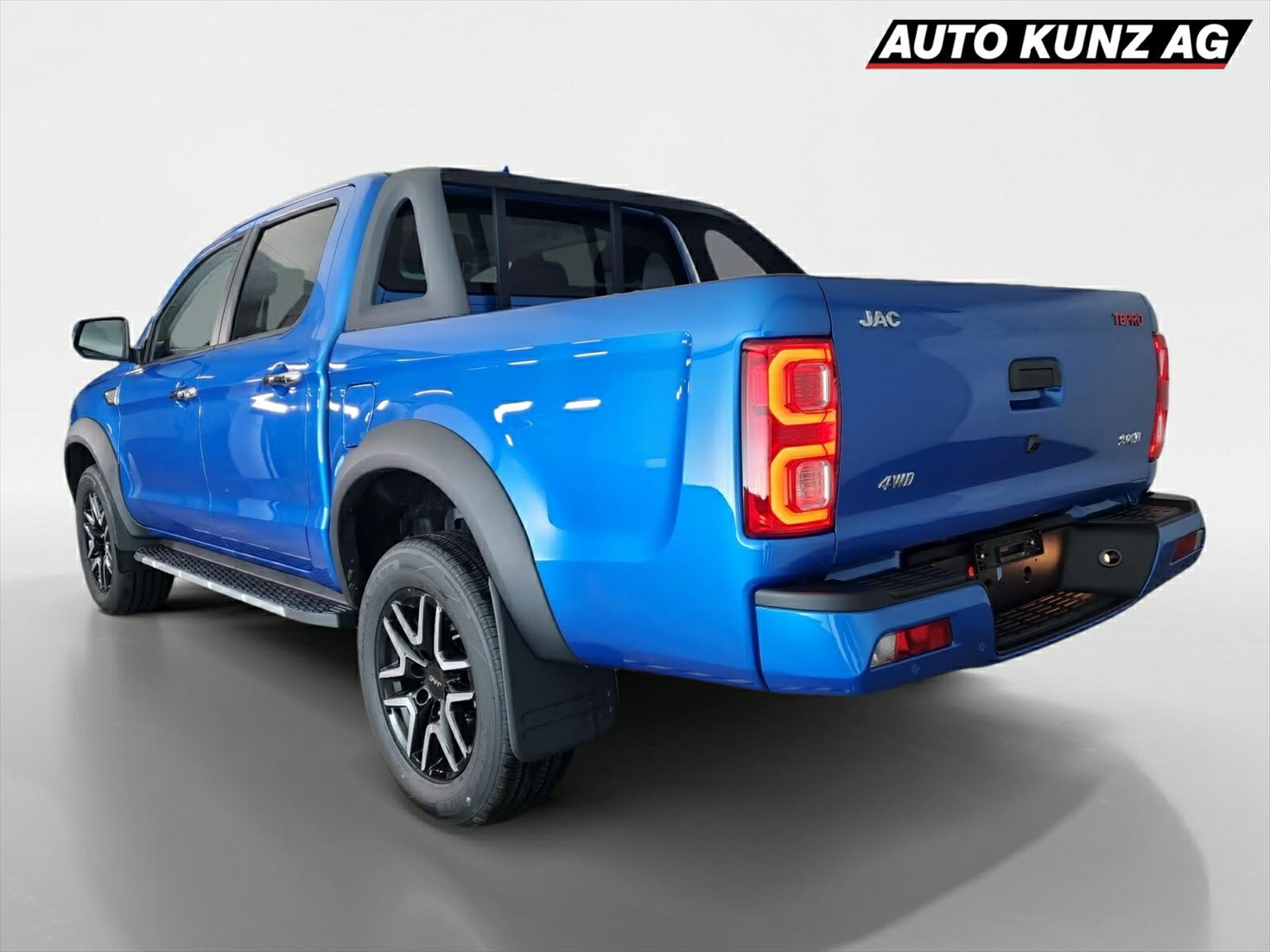 JAC T8 Pro Diesel 2.0Di AWD-showroom-element-1