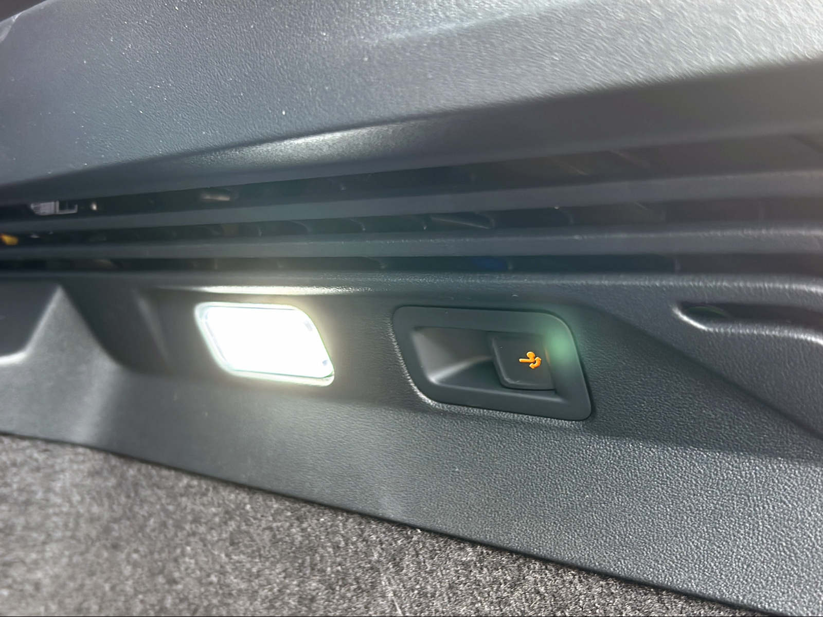 VW ID.4 GTX 4MOTION-image-15