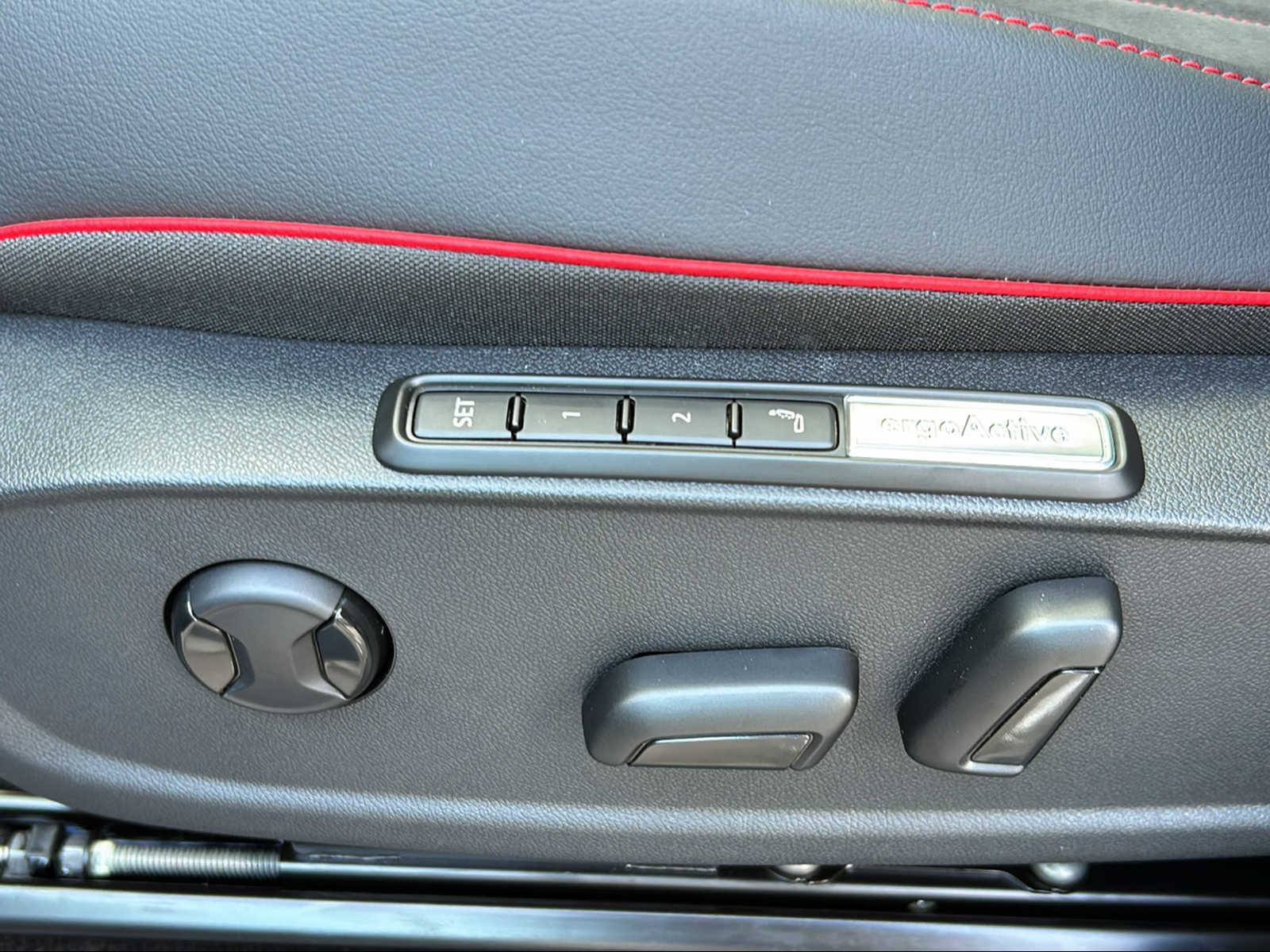 VW ID.4 GTX 4MOTION-image-12
