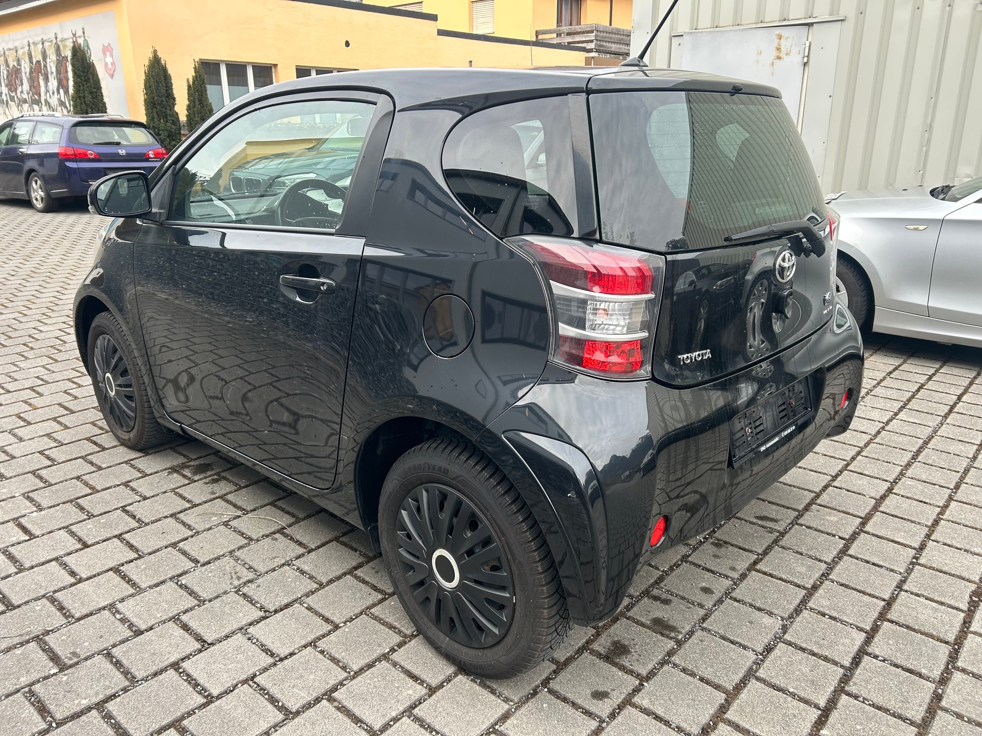 TOYOTA iQ2 1.0 VVT-i-image-5
