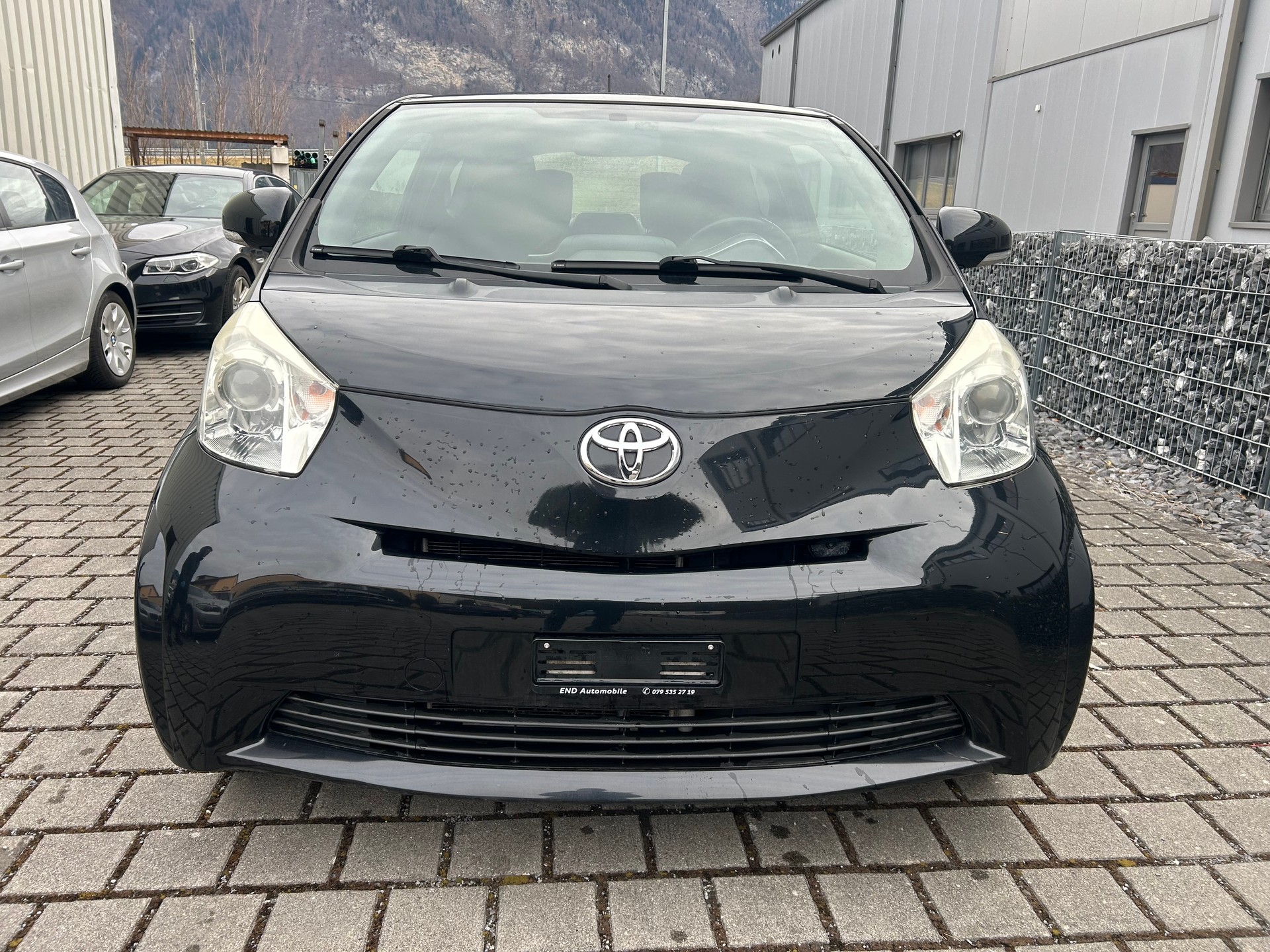 TOYOTA iQ2 1.0 VVT-i