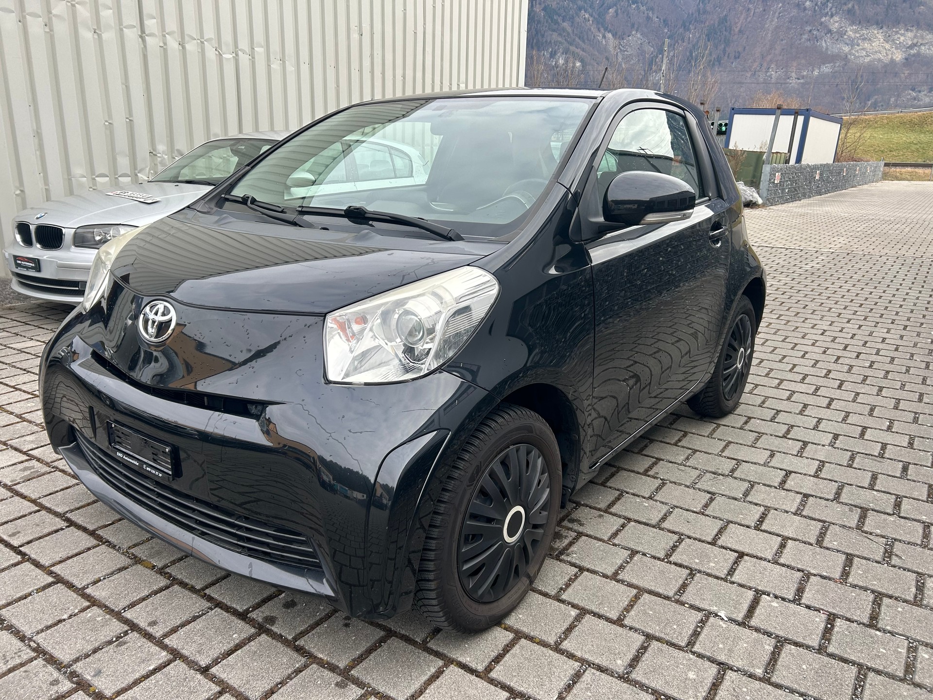 TOYOTA iQ2 1.0 VVT-i-image-1