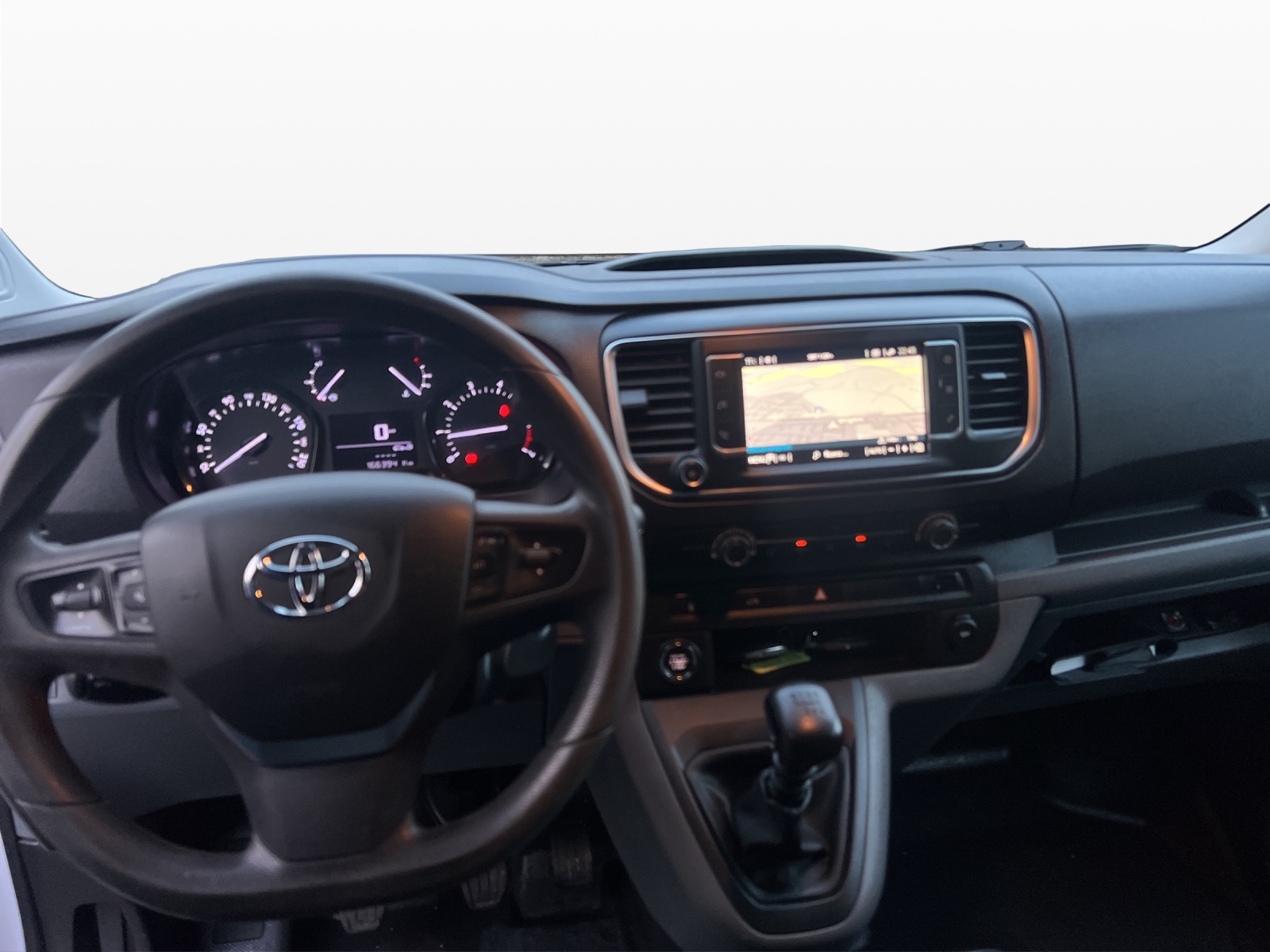 TOYOTA Proace 2.0D Panel Van Medium Comfort-image-11