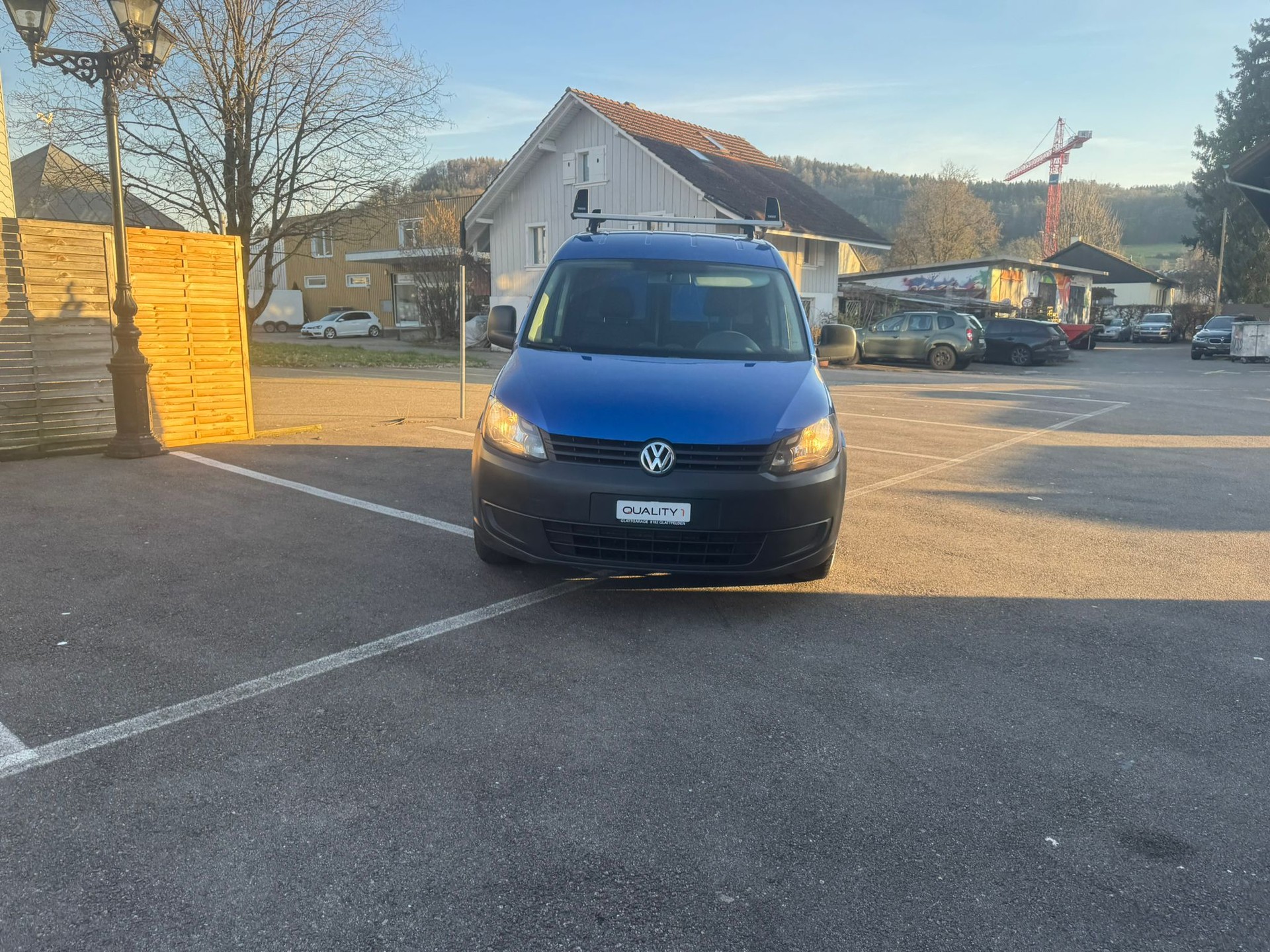 VW Caddy 1.2 TSI-showroom-element-2