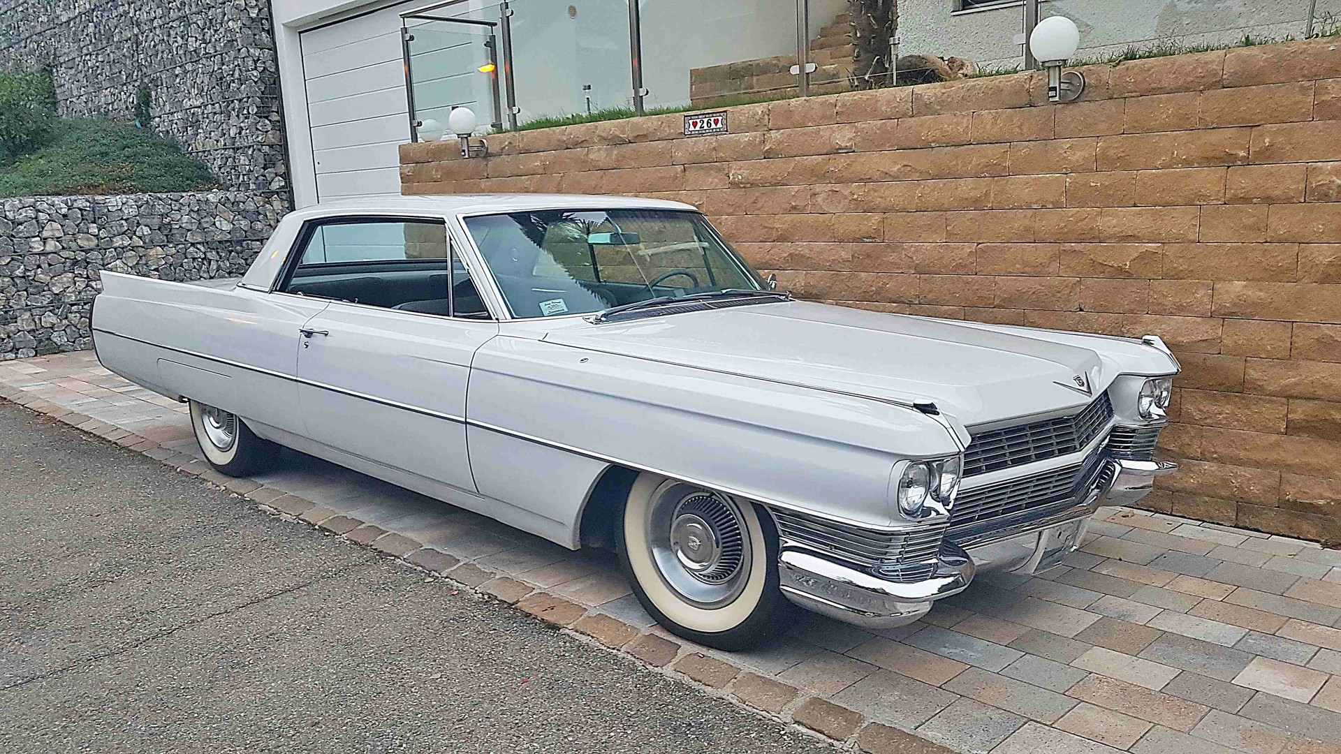 CADILLAC Coupé 7.0-V8 1964-image-1