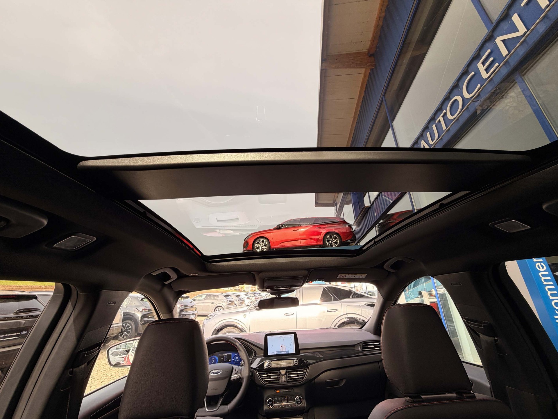 FORD Kuga 2.5 Plug-in Hybrid ST-Line X-image-11