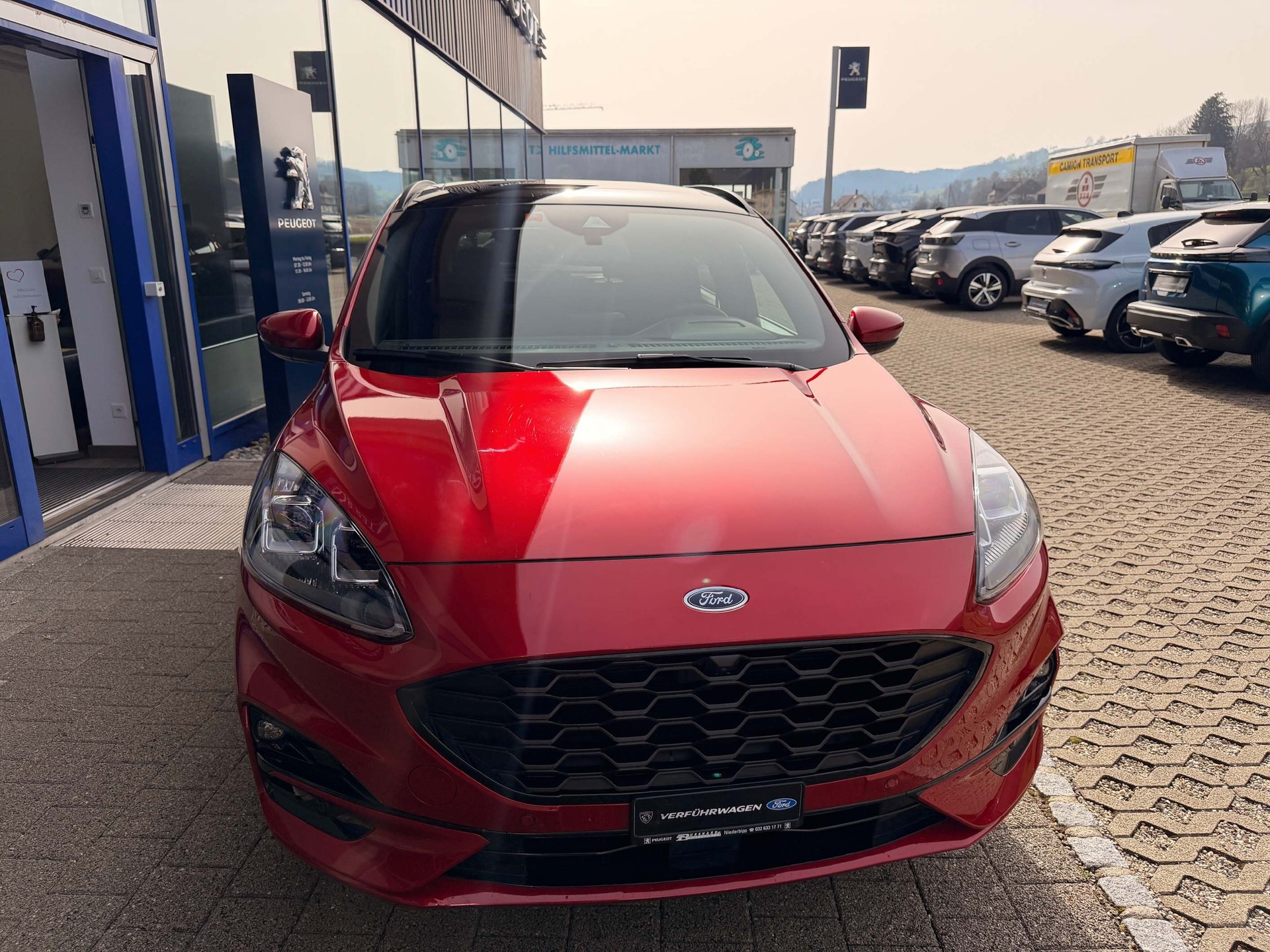 FORD Kuga 2.5 Plug-in Hybrid ST-Line X-showroom-element-2